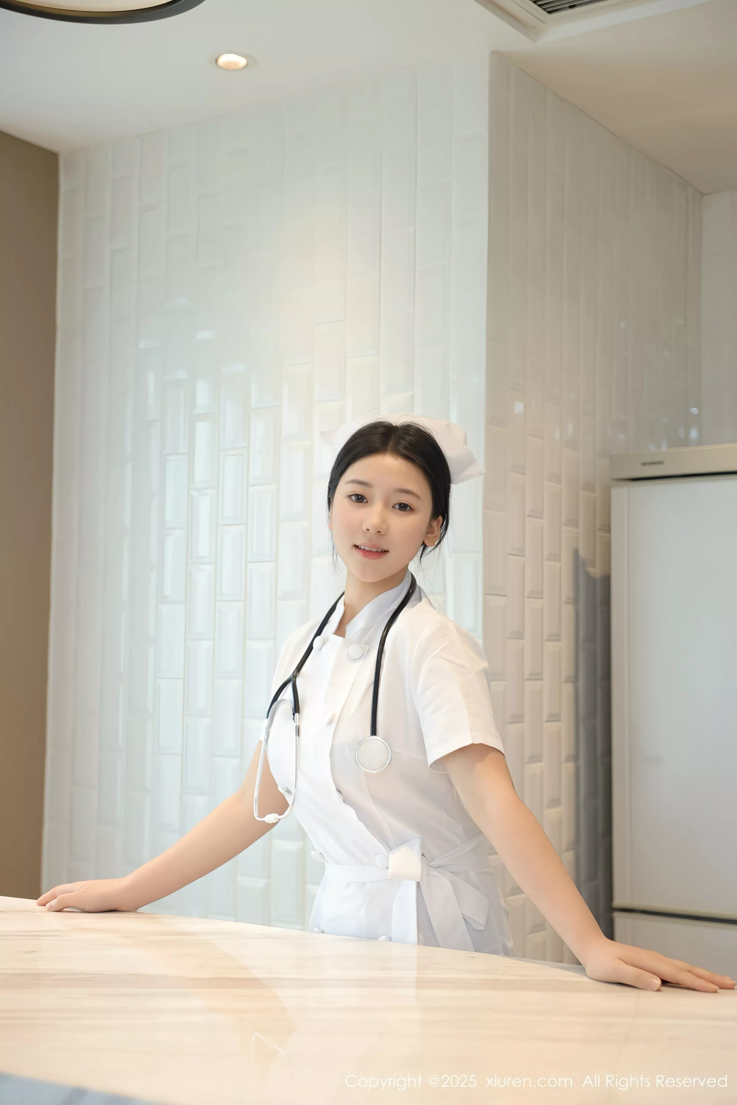 [[XiuRen秀人网]秀人网]No.10465_模特林嘉馨性感白色护士制服露紫色情趣内衣秀丰腴身材诱惑写真80P