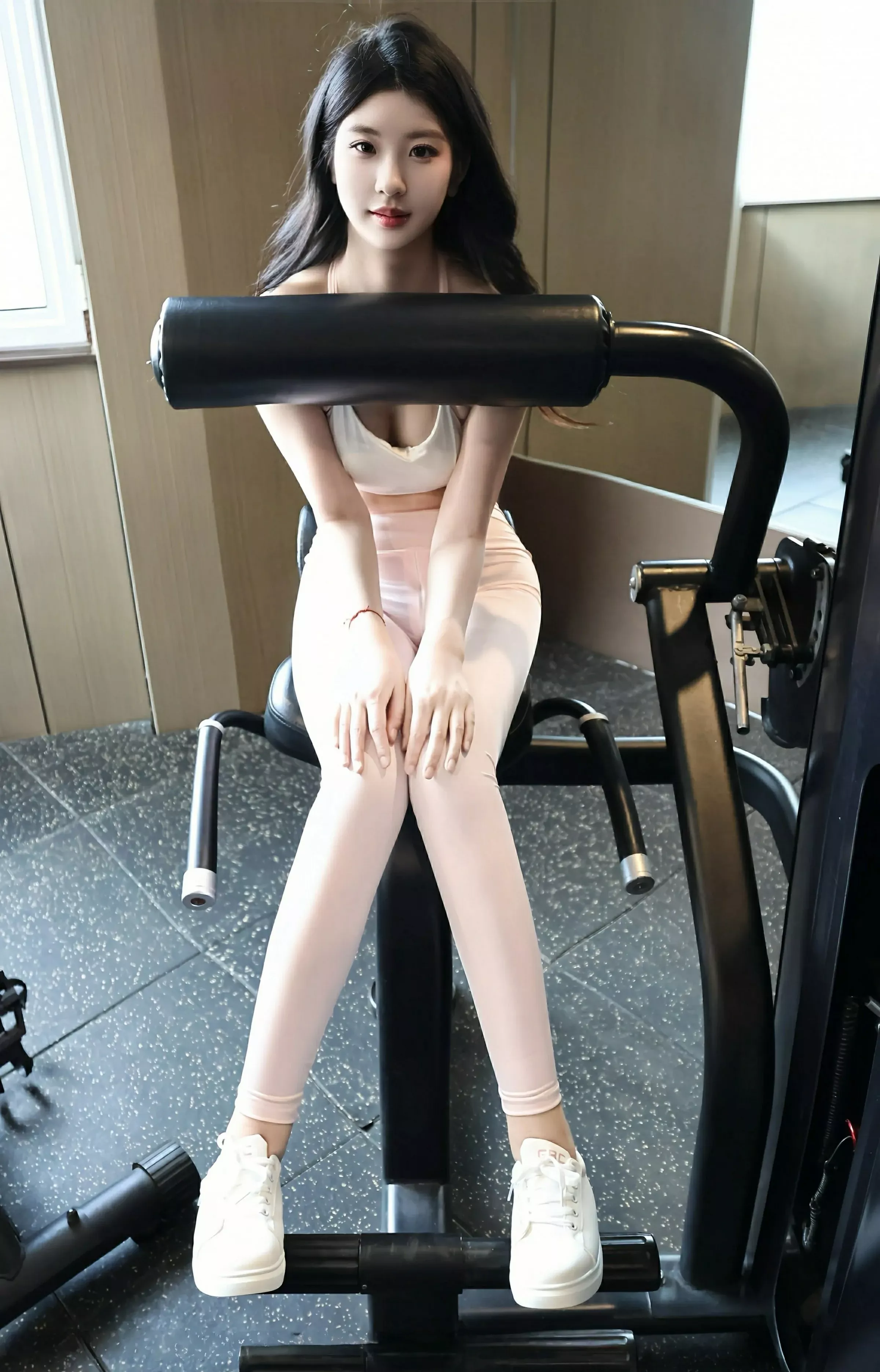 [[XiuRen秀人网]秀人网]No.10474_模特小芭乐性感白色上衣配粉色瑜伽裤秀曼妙苗条身姿诱惑写真86P