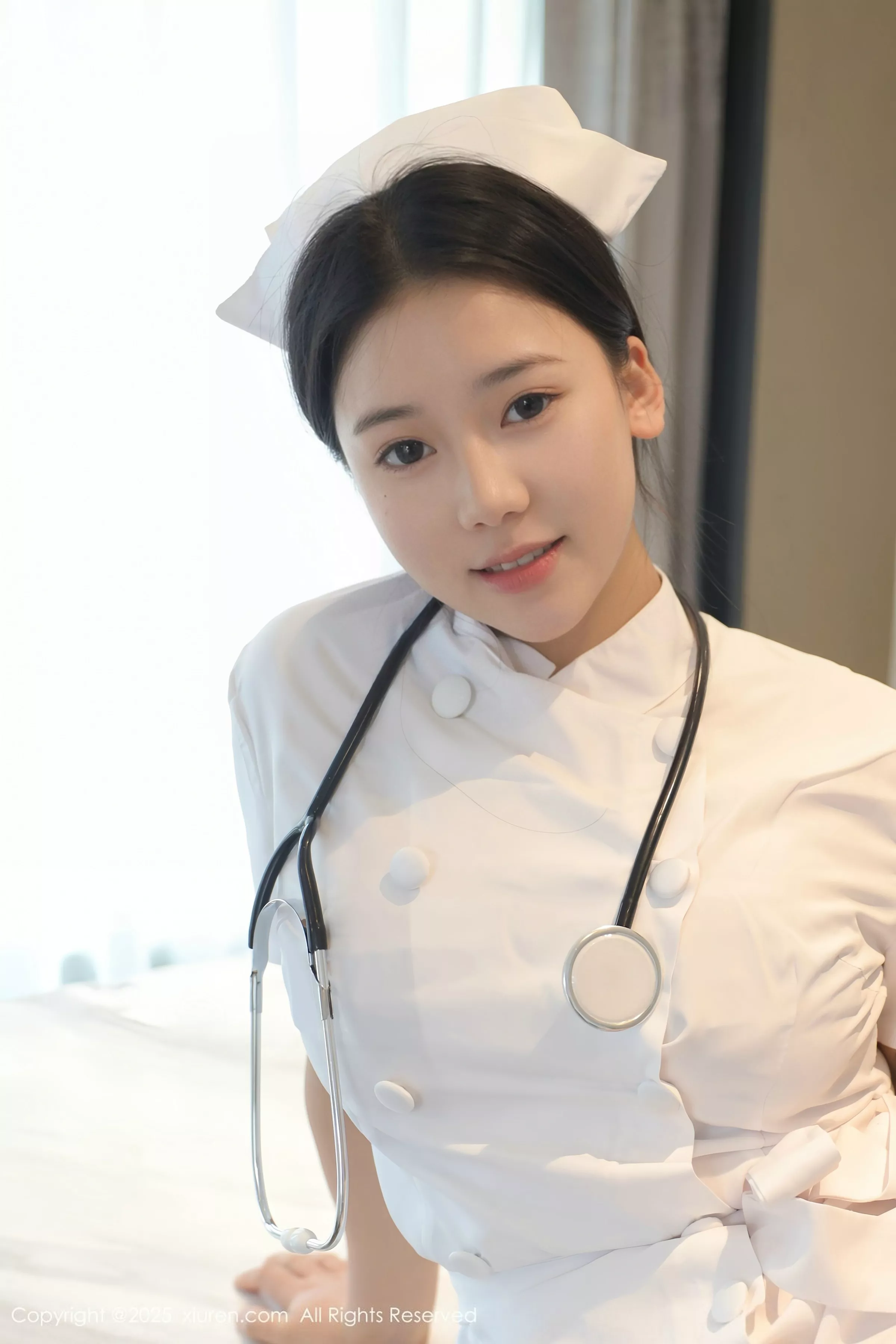 [[XiuRen秀人网]秀人网]No.10465_模特林嘉馨性感白色护士制服露紫色情趣内衣秀丰腴身材诱惑写真80P