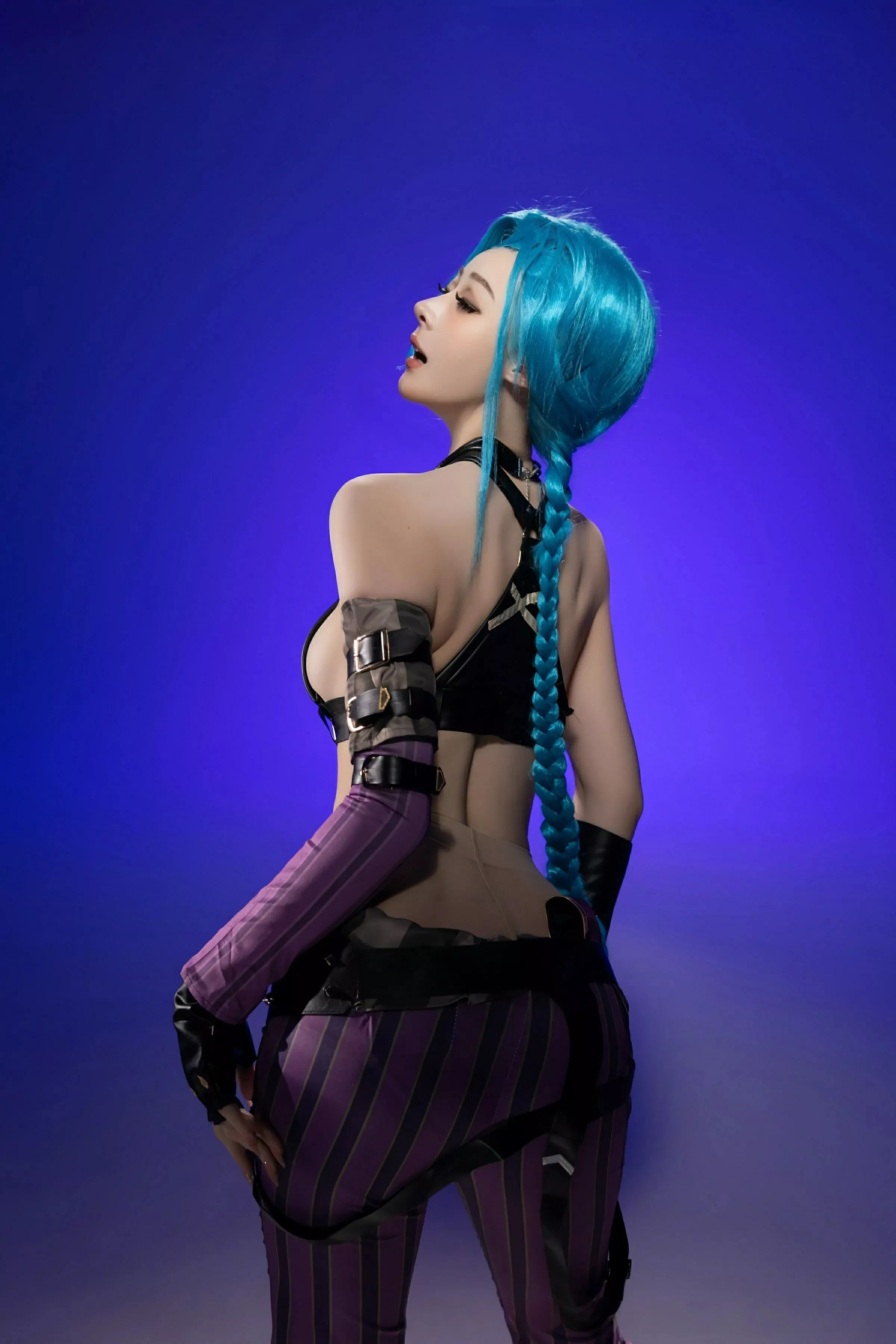 [[XiuRen秀人网]秀人网]No.10479_模特小逗逗性感Cosplay装扮配肉色丝袜秀曼妙身姿迷人诱惑写真79P