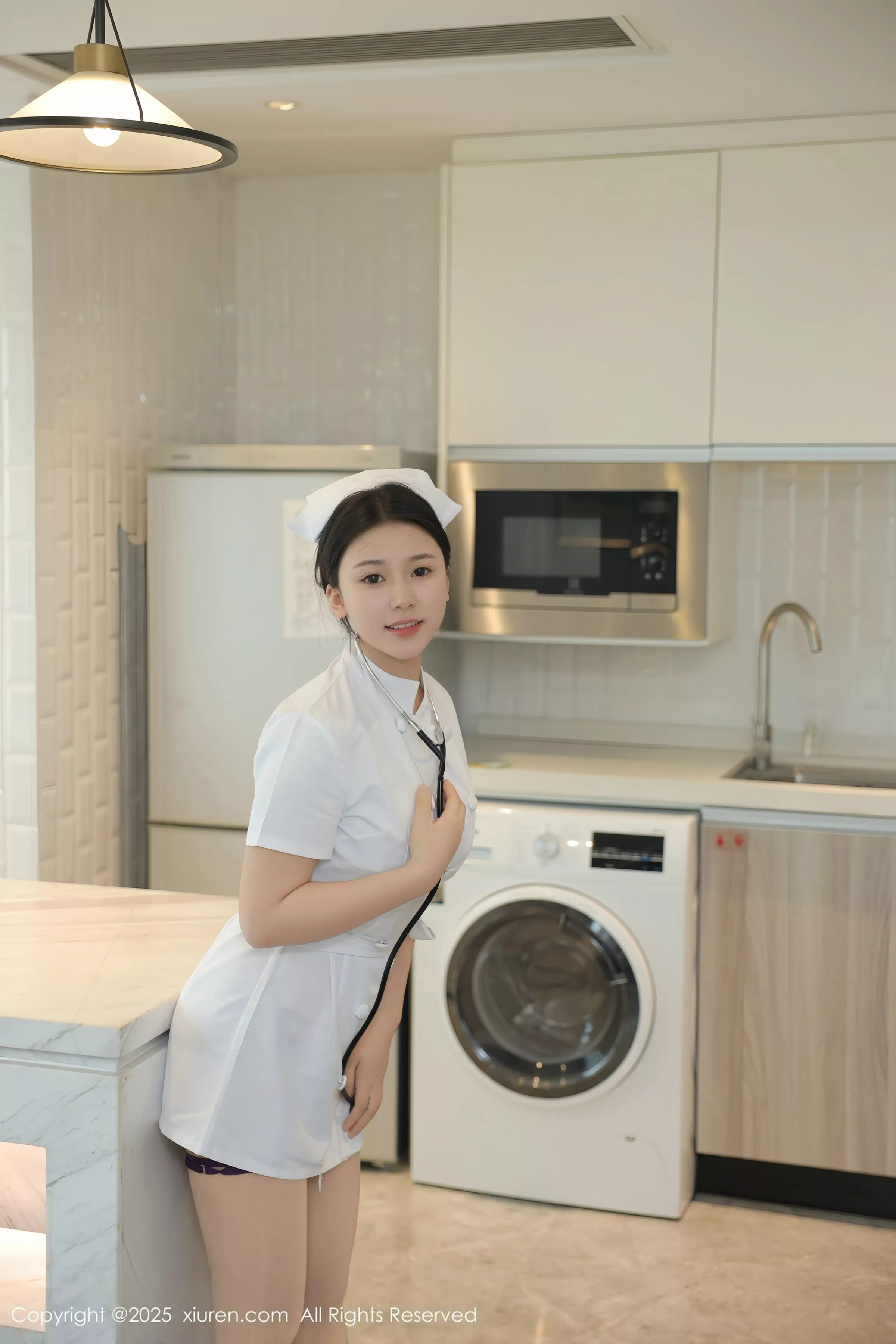 [[XiuRen秀人网]秀人网]No.10465_模特林嘉馨性感白色护士制服露紫色情趣内衣秀丰腴身材诱惑写真80P