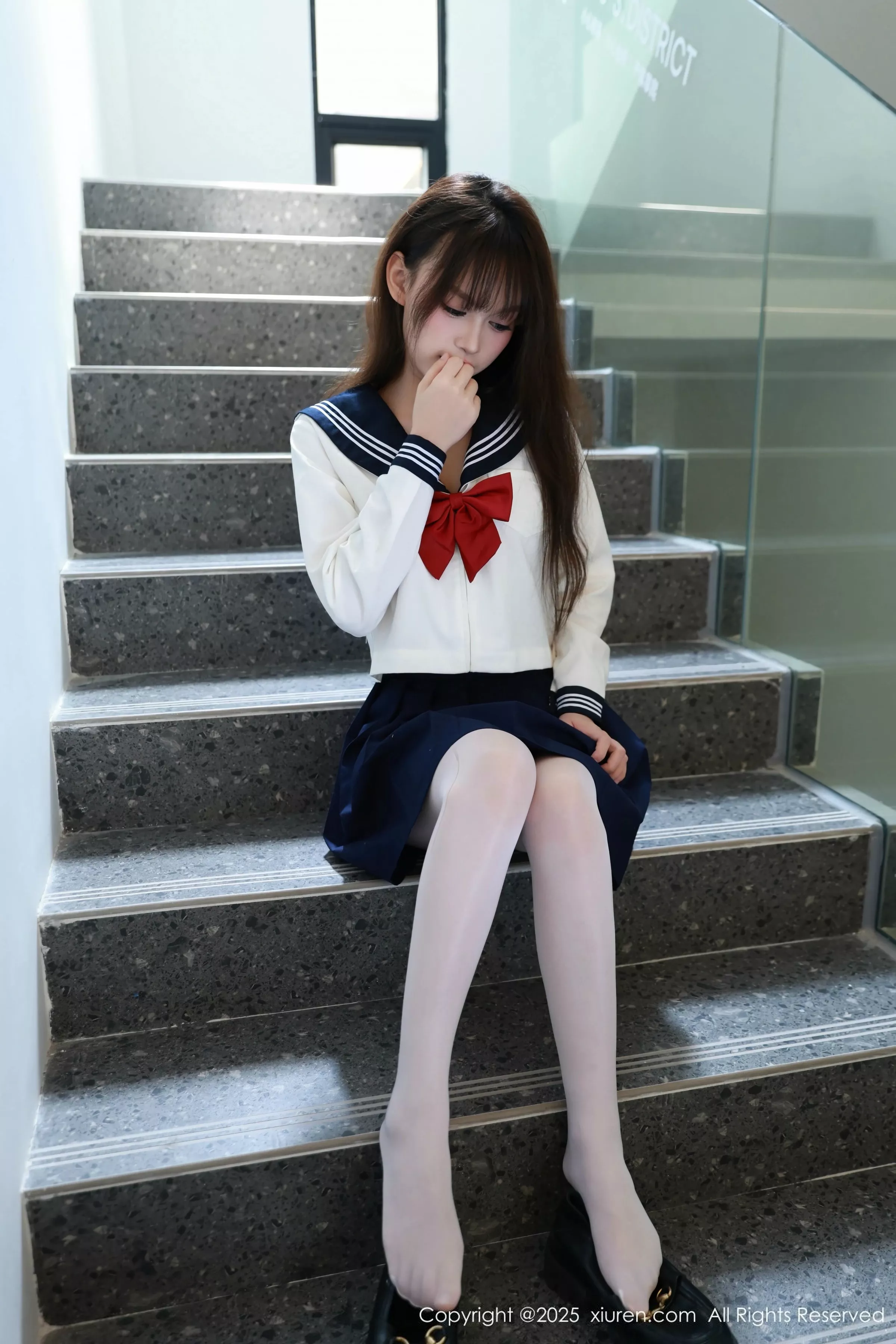 [[XiuRen秀人网]秀人网]No.10458_新人模特糯咪性感JK制服配超薄白丝袜秀曼妙身姿撩人诱惑写真88P