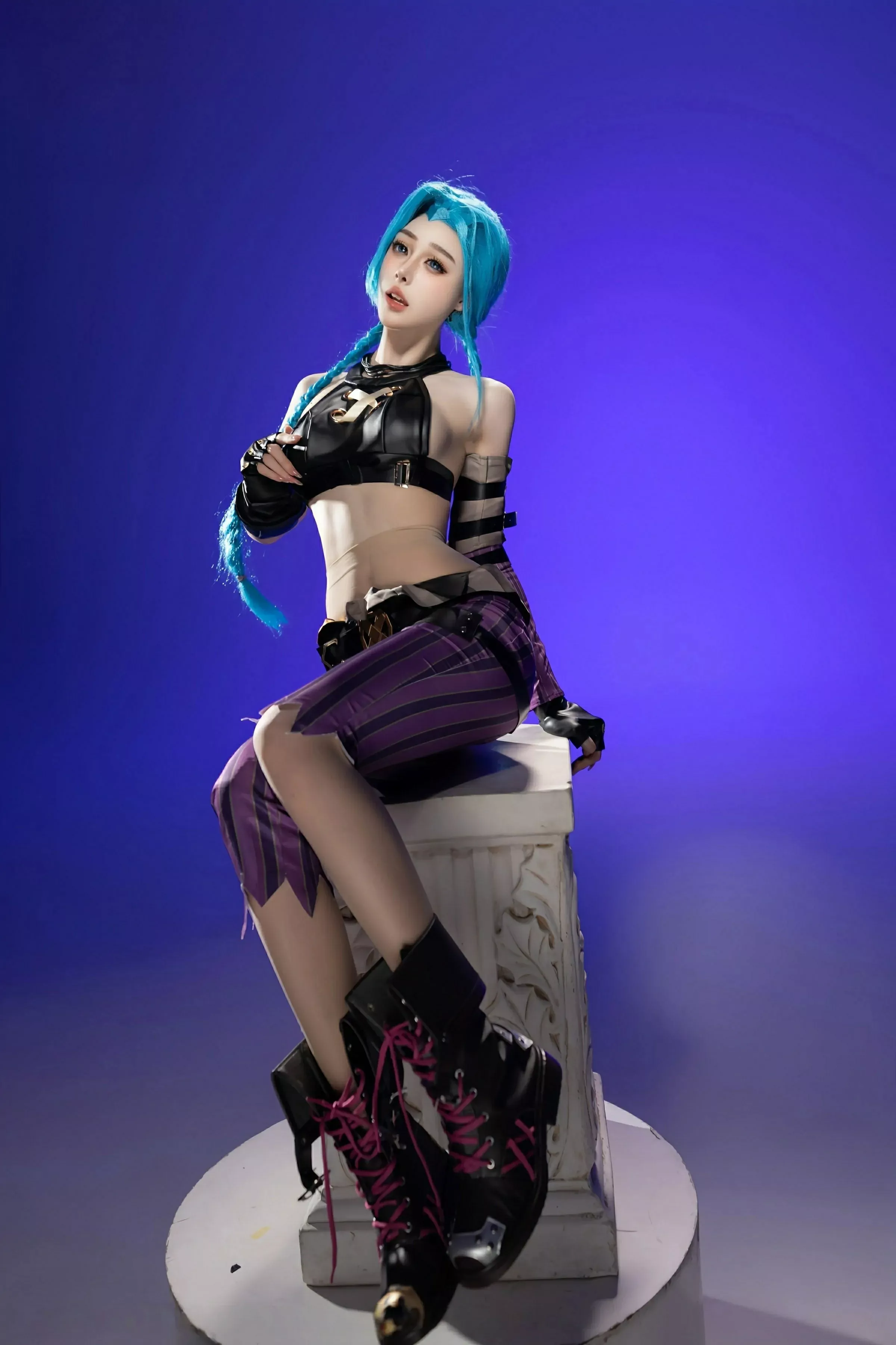 [[XiuRen秀人网]秀人网]No.10479_模特小逗逗性感Cosplay装扮配肉色丝袜秀曼妙身姿迷人诱惑写真79P