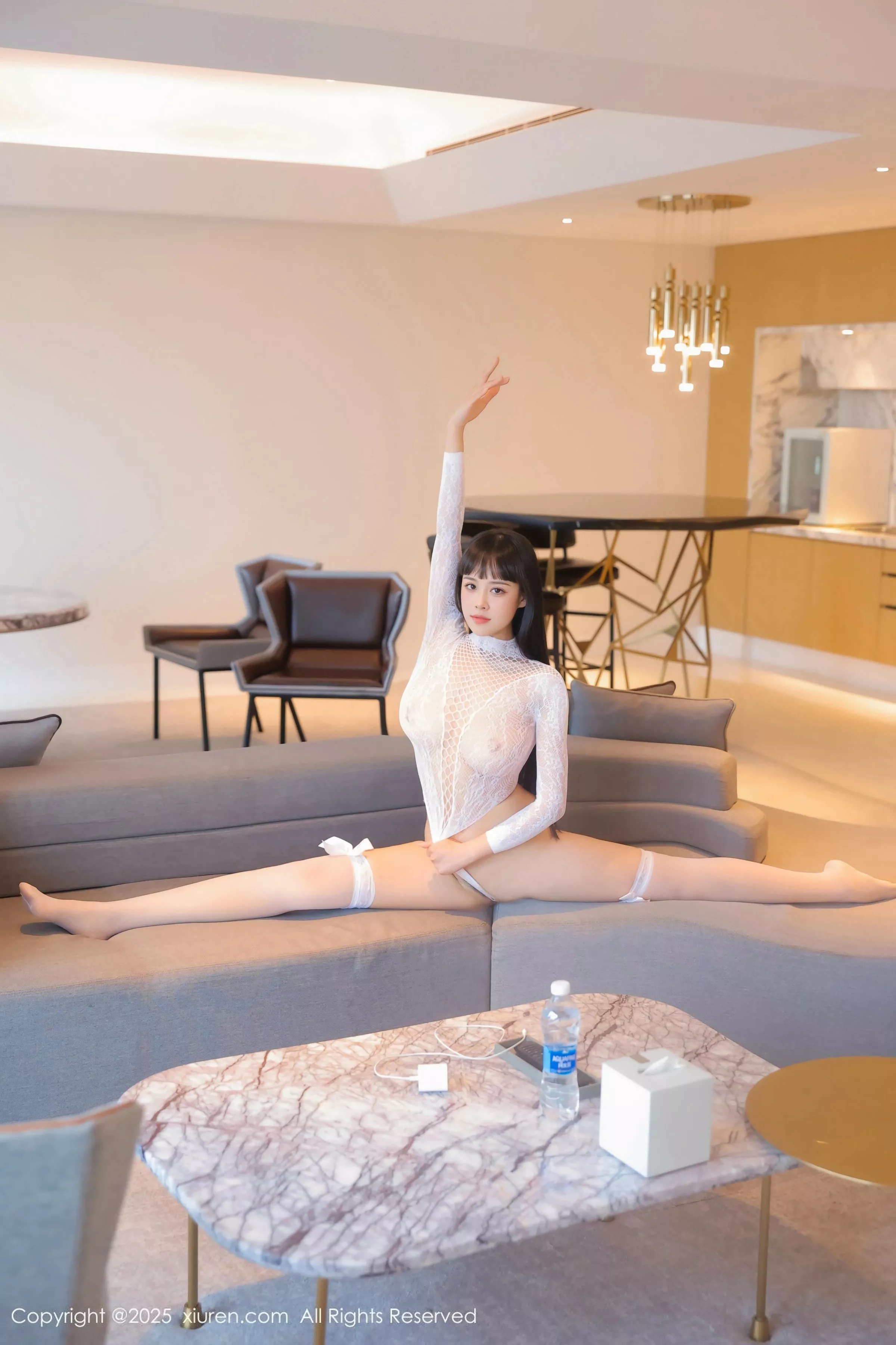 [[XiuRen秀人网]秀人网]No.10454_新人模特瓦达西性感白色蕾丝情趣连体衣秀惹火身材撩人诱惑写真69P