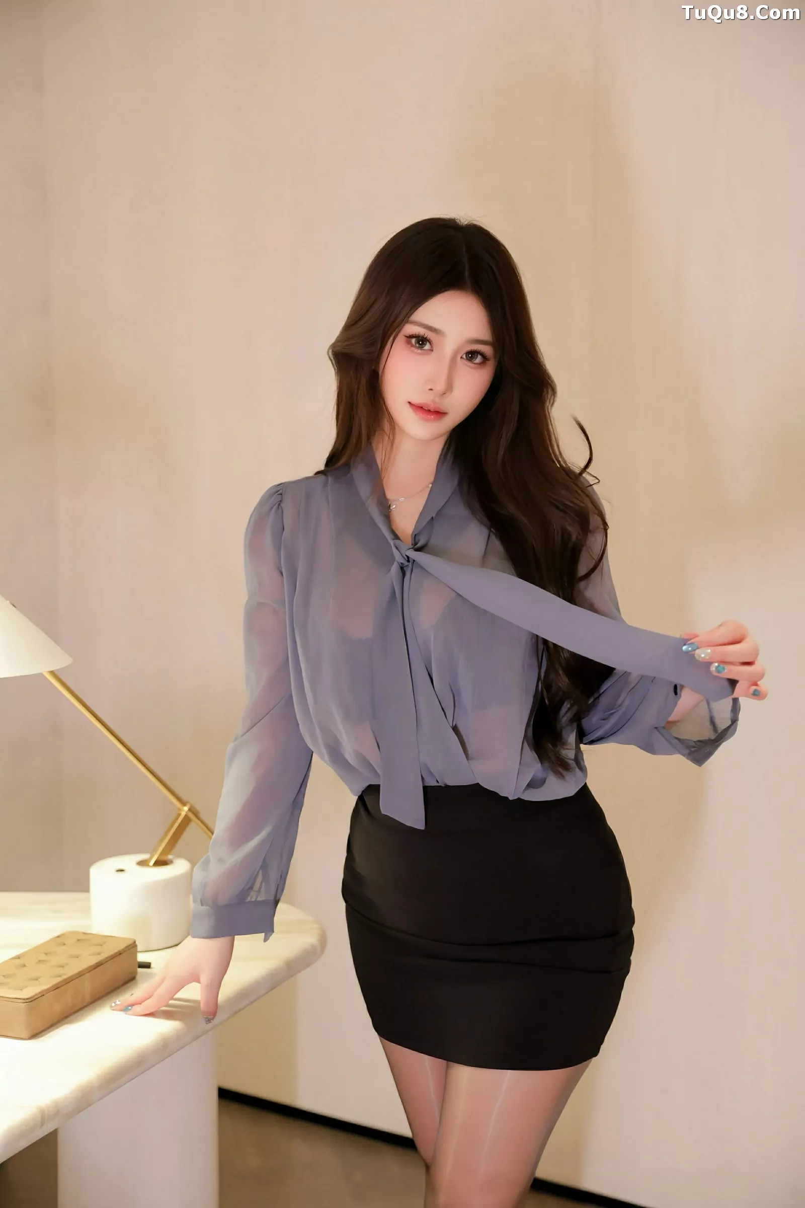 [[XiuRen秀人网]秀人网]No.10484_模特蛋蛋宝性感OL服饰露黑色蕾丝内衣配超薄黑丝秀美腿诱惑写真83P