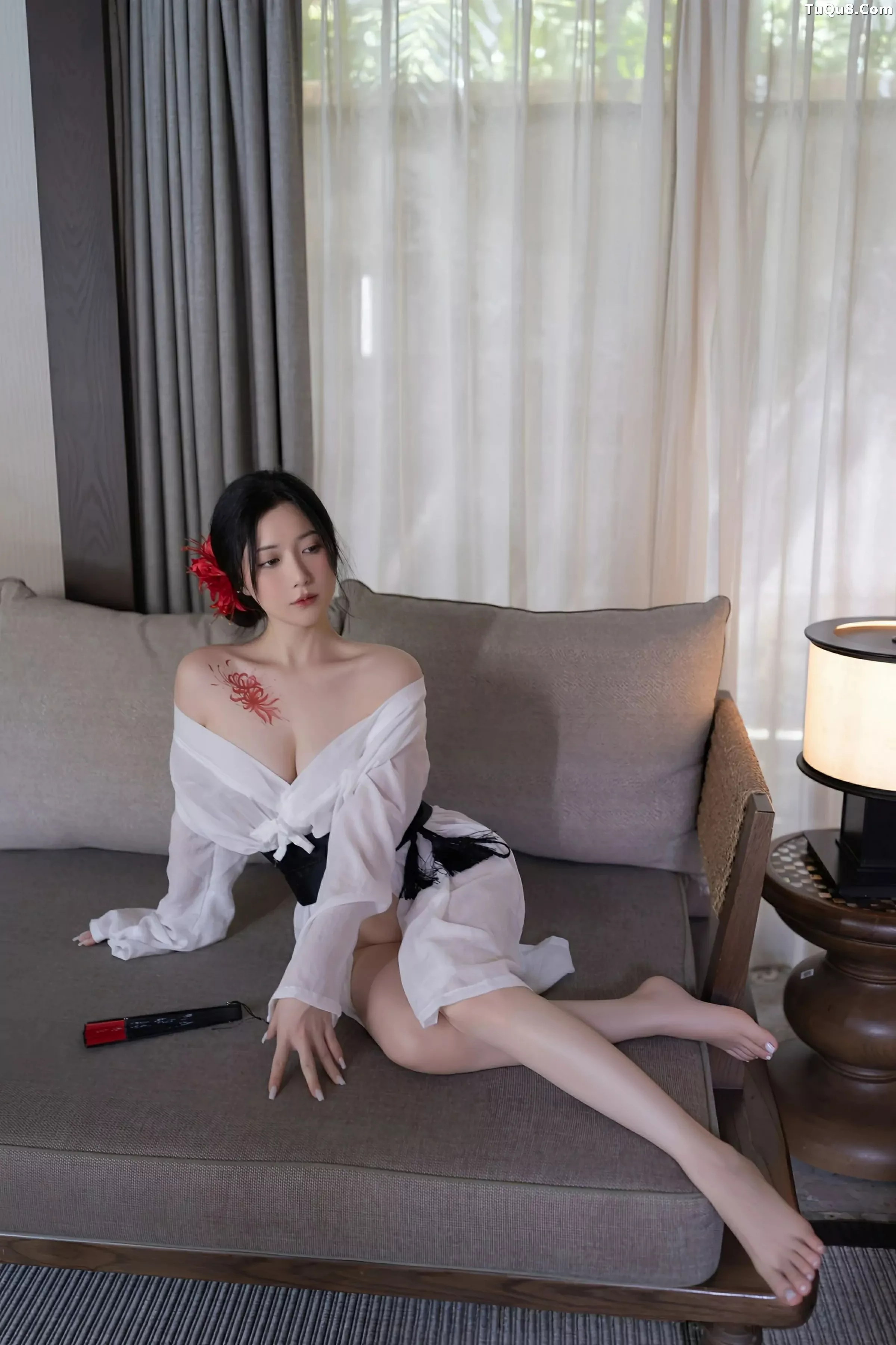 [[XiuRen秀人网]秀人网]No.10514_模特鱼子酱Fish性感白色薄透服饰配白色丝袜秀曼妙身材诱惑写真80P