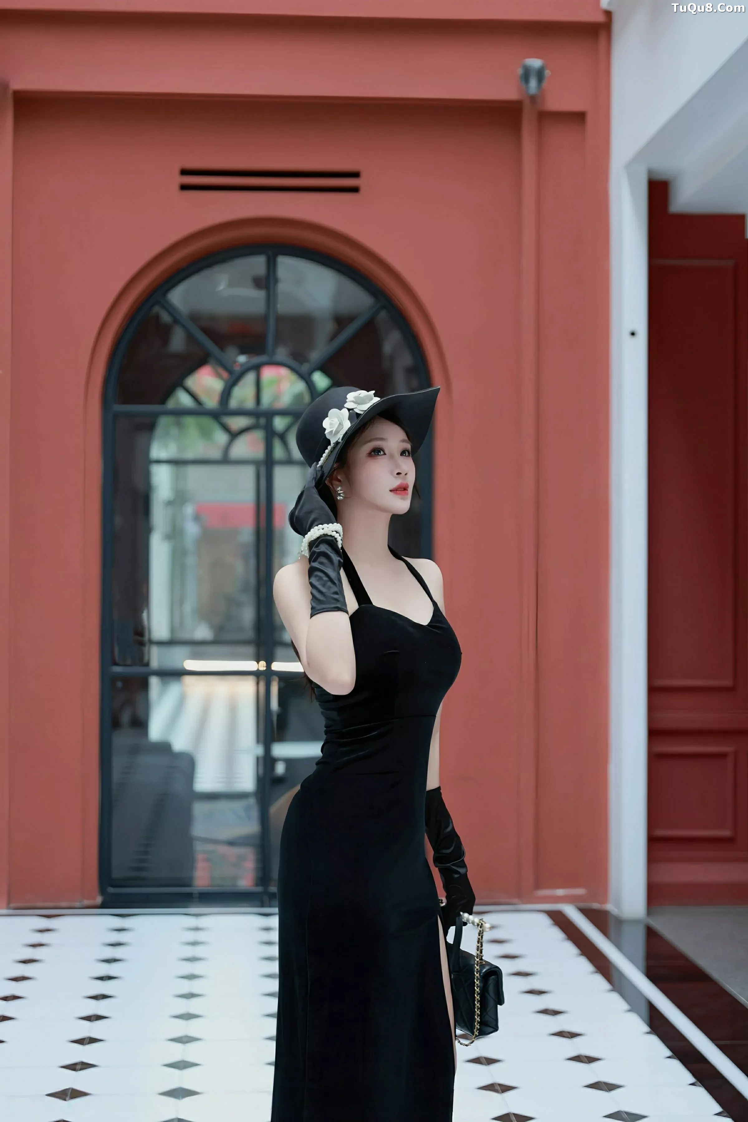 [[XiuRen秀人网]秀人网]No.10509_模特南乔性感黑色连衣裙+紫色情趣内衣秀柔美身姿撩人诱惑写真89P