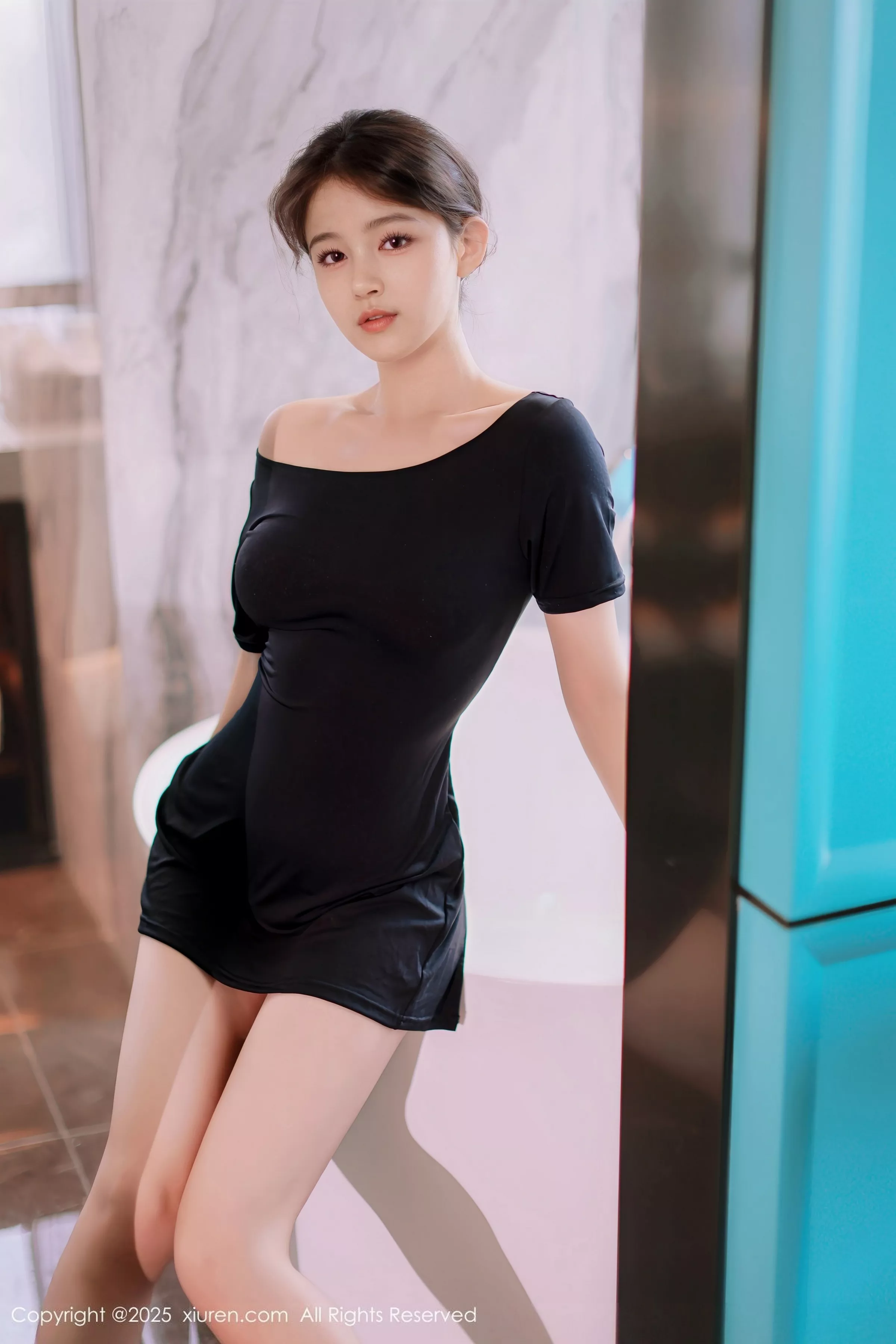 [[XiuRen秀人网]秀人网]No.10426_模特小橘子orange性感黑色连衣短裙露丁字裤秀曼妙身姿诱惑写真86P