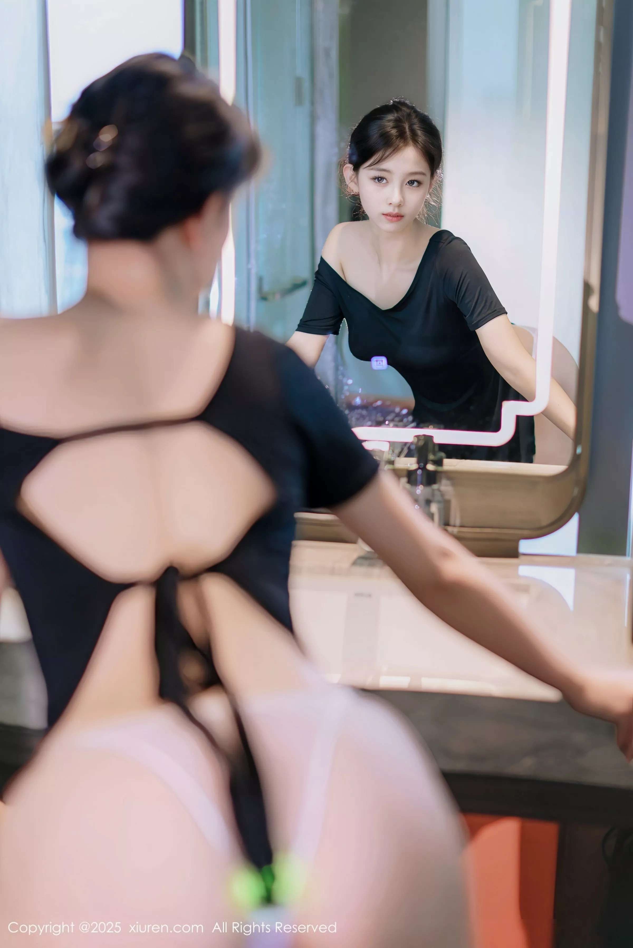 [[XiuRen秀人网]秀人网]No.10426_模特小橘子orange性感黑色连衣短裙露丁字裤秀曼妙身姿诱惑写真86P