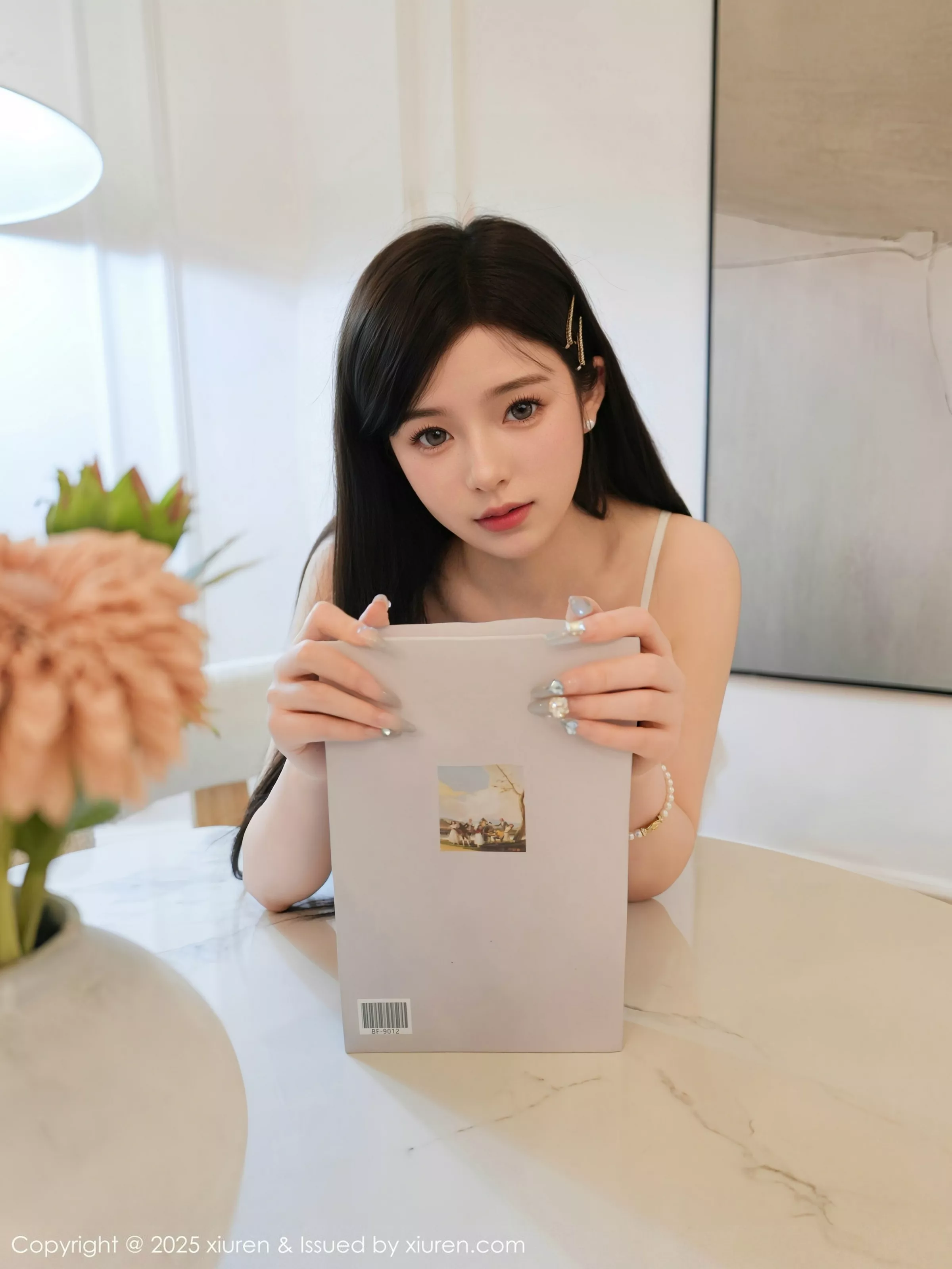 [[XiuRen秀人网]秀人网]No.10536_模特优酱私房性感白色薄纱吊带服饰半脱秀惹火身材撩人诱惑写真70P