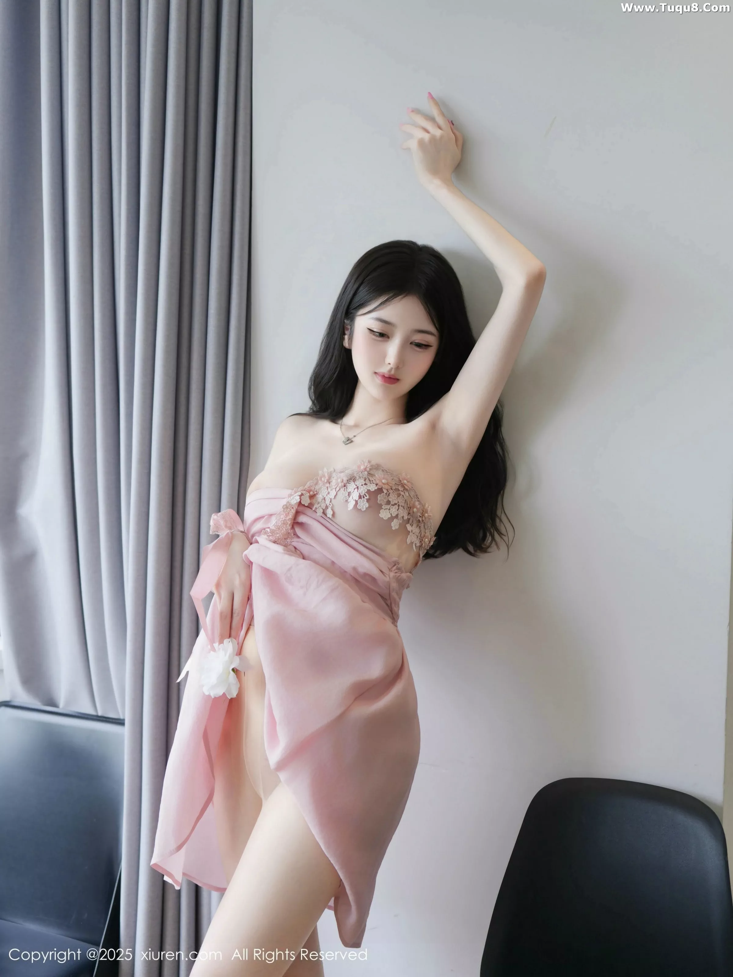 [[XiuRen秀人网]秀人网]No.10545_模特白小蝶性感粉色连衣短裙配超薄肉丝半脱秀完美曲线诱惑写真62P