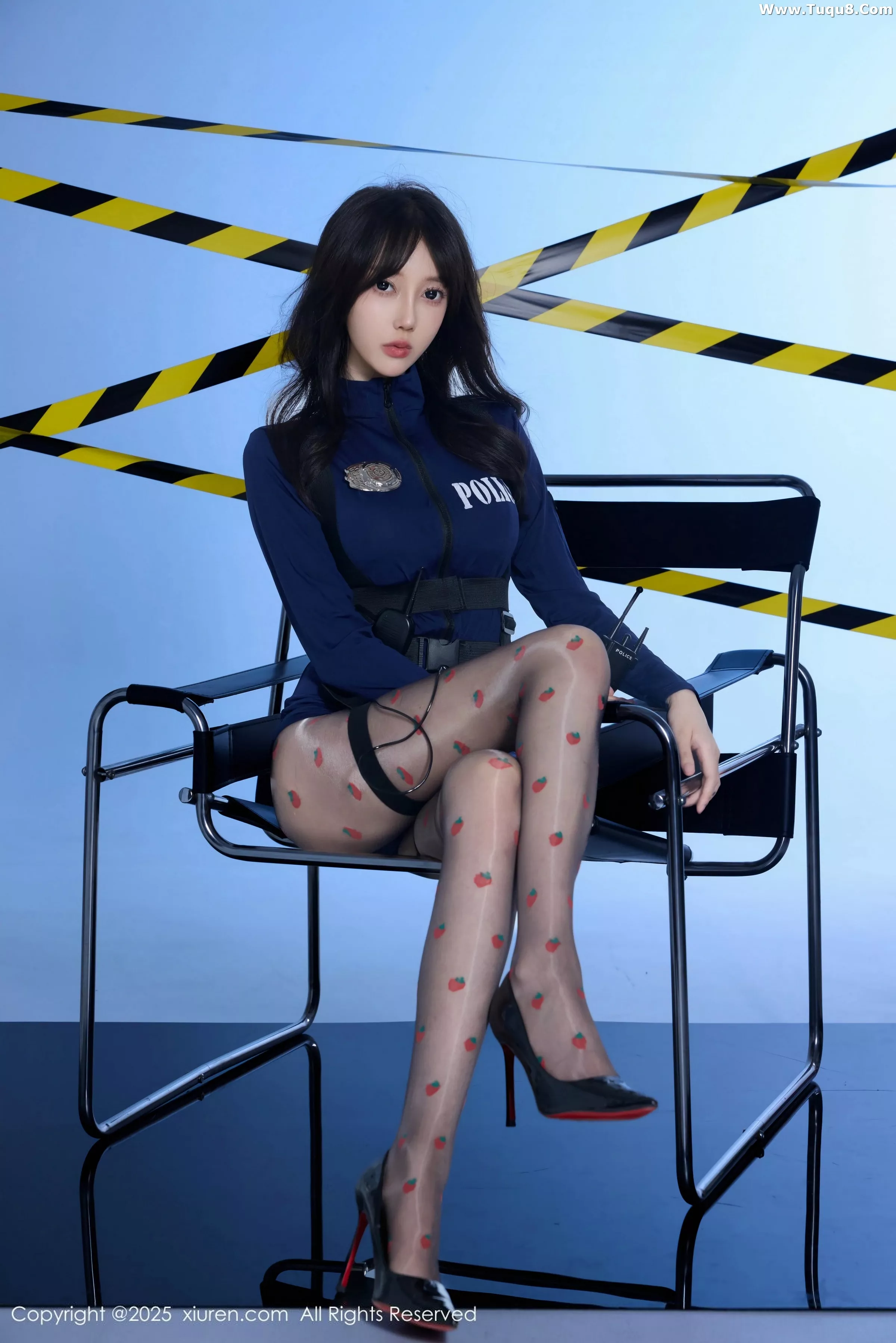 [[XiuRen秀人网]秀人网]No.10544_模特玥儿玥er性感制服配草莓黑丝+胶带裹身秀曼妙身姿诱惑写真68P