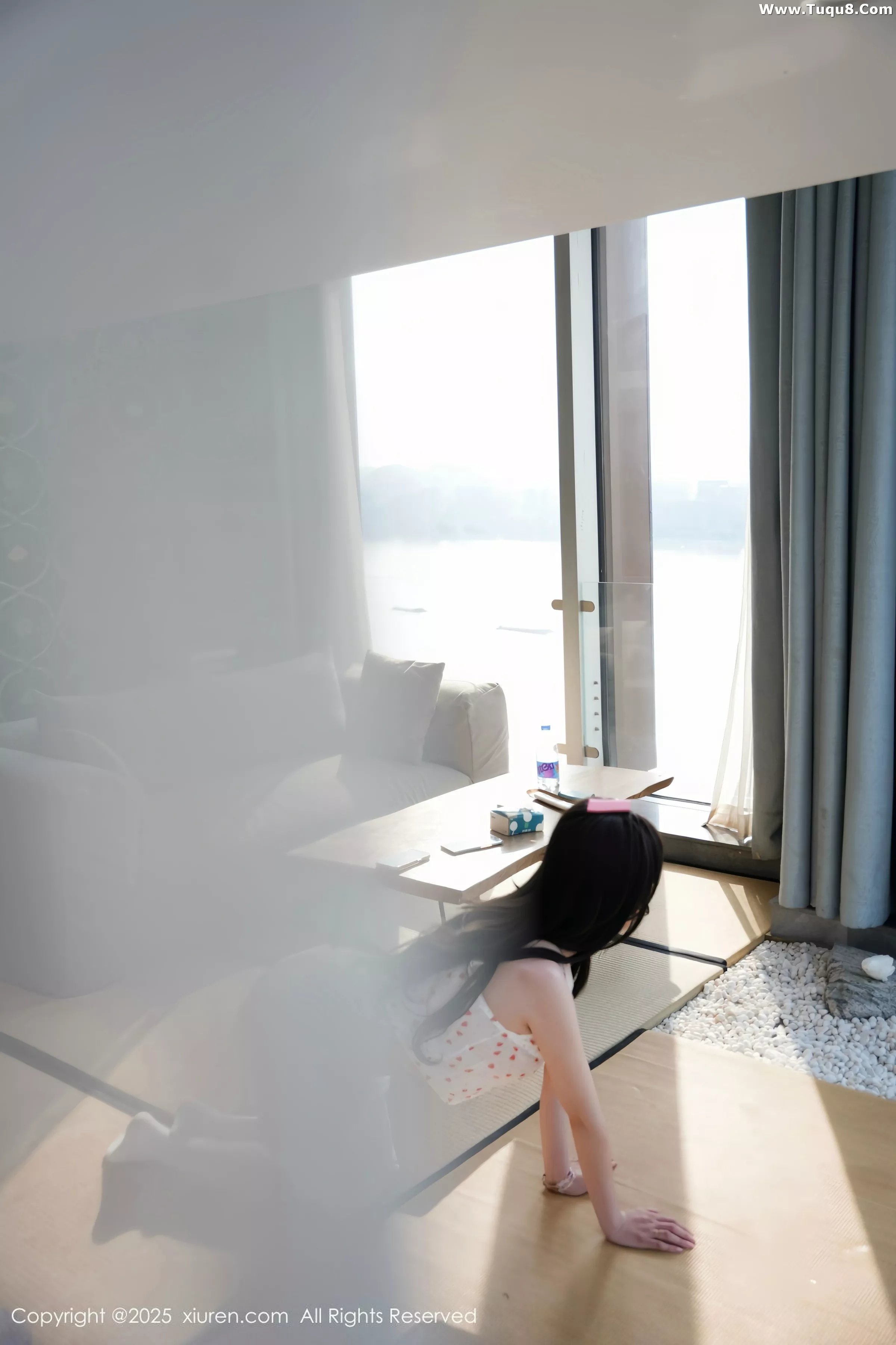 [[XiuRen秀人网]秀人网]No.10556_模特软情性感波点吊带露粉色内衣配白色丝袜秀曼妙身姿诱惑写真78P