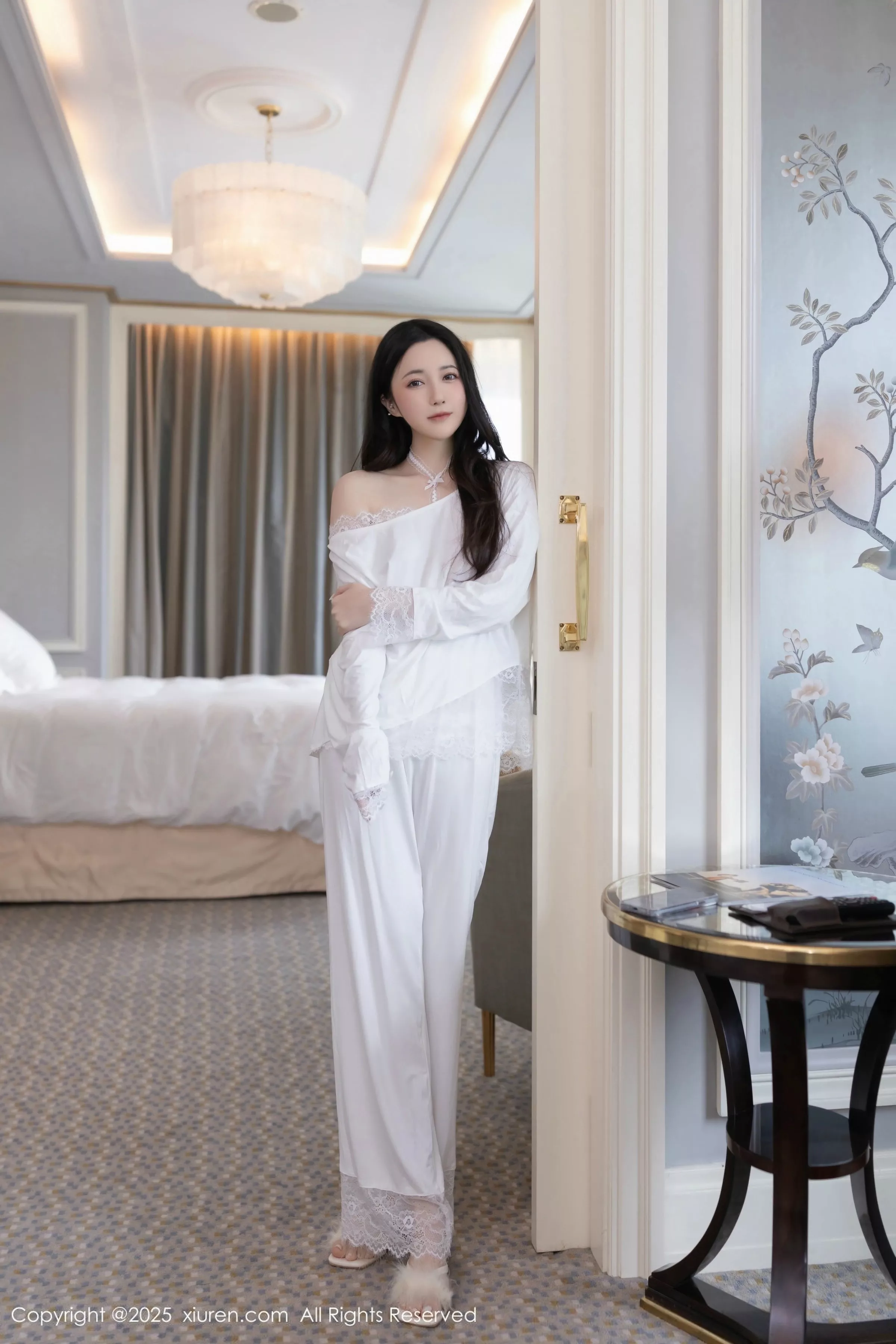 [[XiuRen秀人网]秀人网]No.10445_模特鱼子酱Fish性感白色连衣裙露白色内衣秀曼妙身材诱惑写真81P