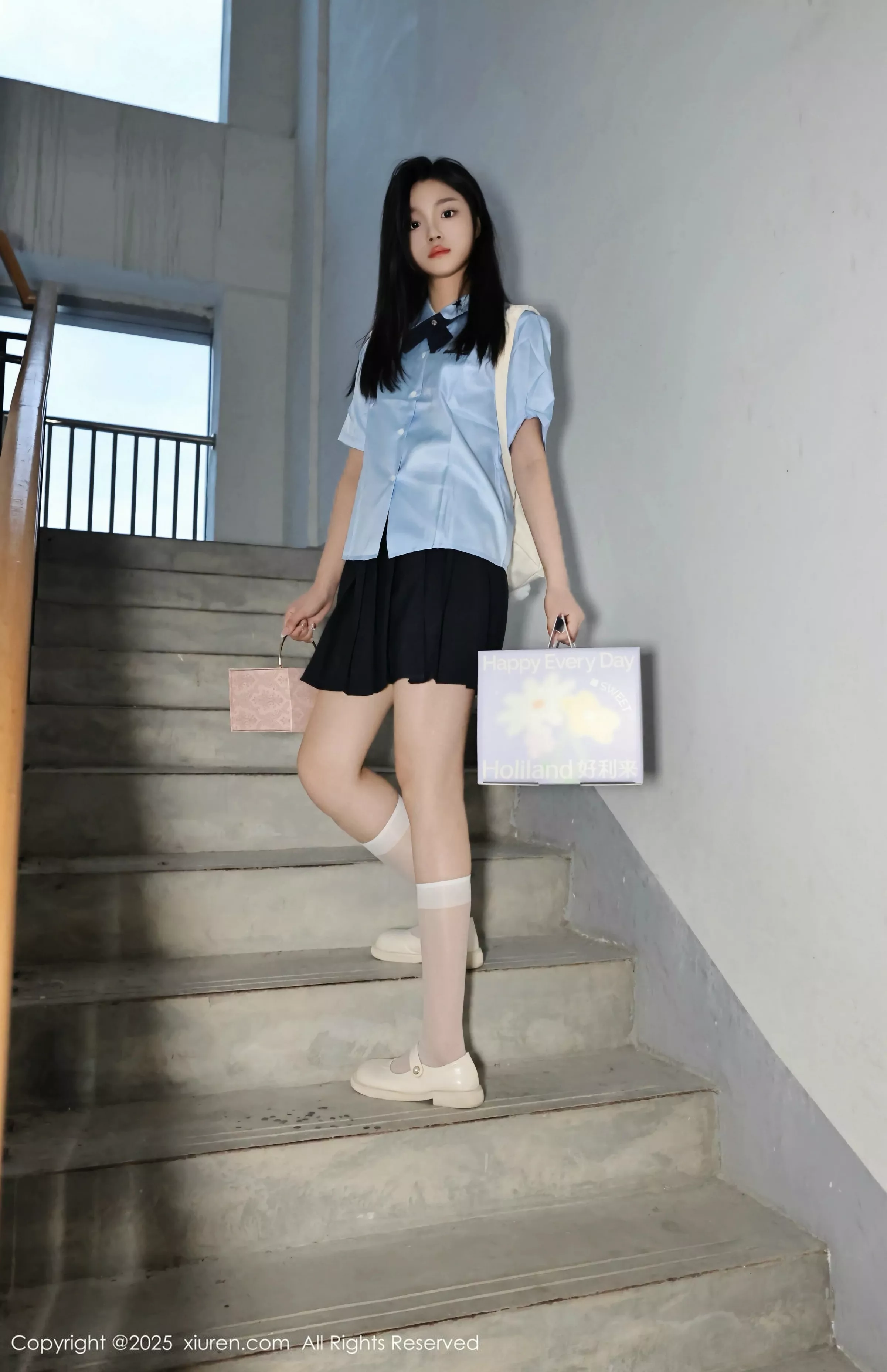 [[XiuRen秀人网]秀人网]No.10443_模特合集美女小芭乐性感学生制服露粉色内衣秀曼妙身姿诱惑写真77P