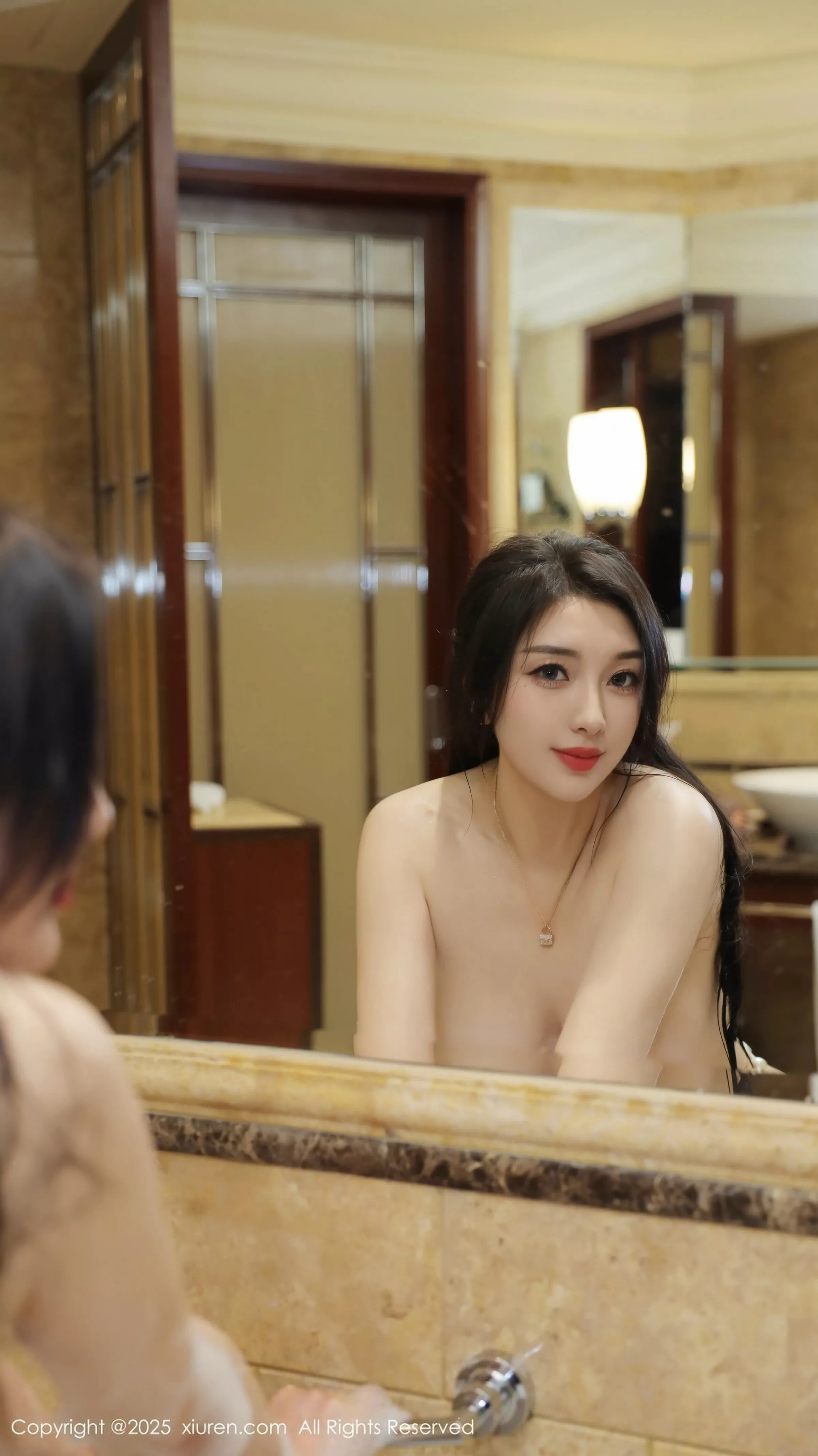 [[XiuRen秀人网]秀人网]No.10441_模特苏一诺浴室场景性感白色比基尼半脱秀惹火身材撩人诱惑写真81P