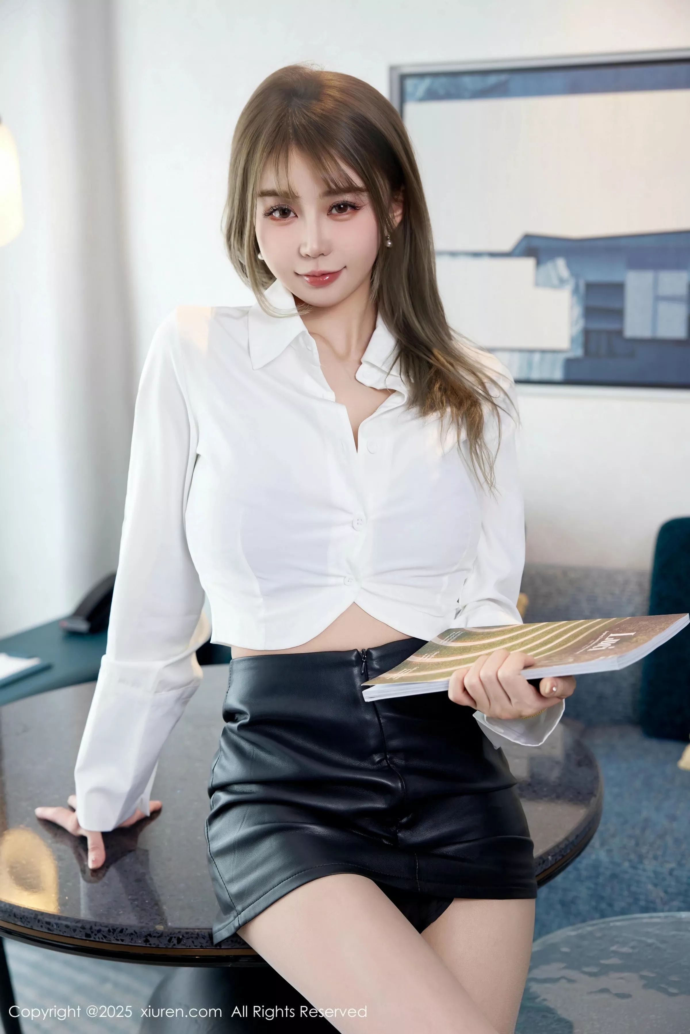 [[XiuRen秀人网]秀人网]No.10439_模特Zoe柚柚性感紫色蕾丝内衣配超薄肉丝秀丰满身材诱惑写真80P