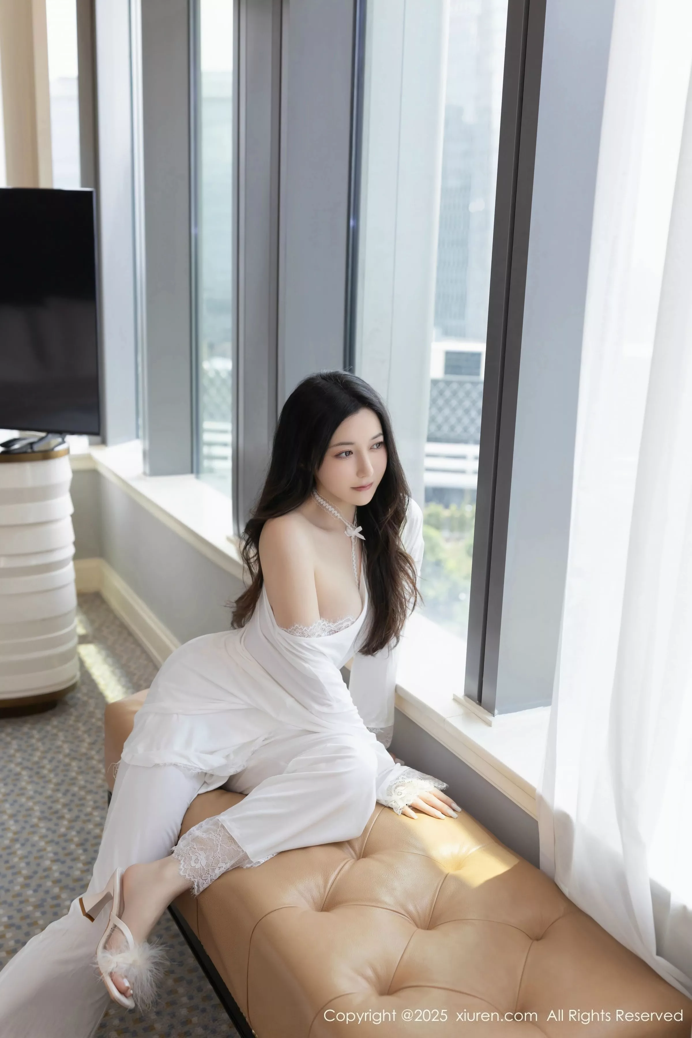 [[XiuRen秀人网]秀人网]No.10445_模特鱼子酱Fish性感白色连衣裙露白色内衣秀曼妙身材诱惑写真81P