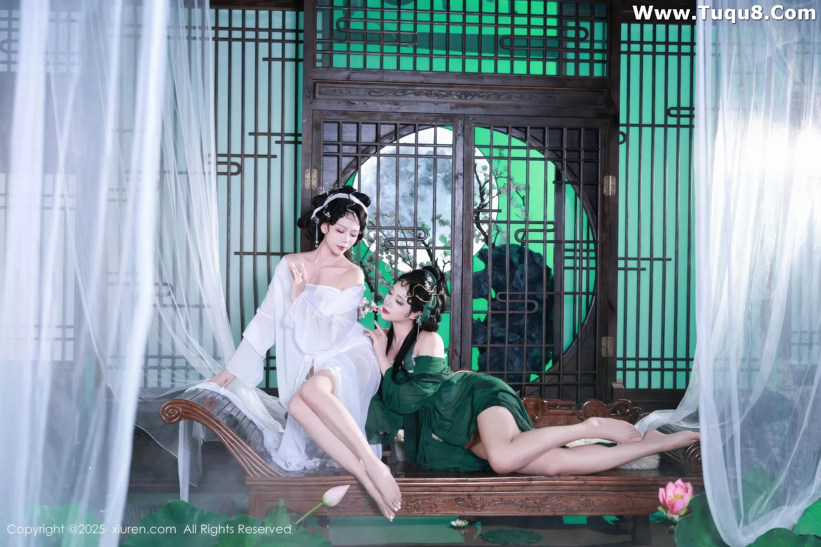 [[XiuRen秀人网]秀人网]No.10561_模特南乔古风场景青蛇装扮性感低胸服饰秀完美身材诱惑写真88P