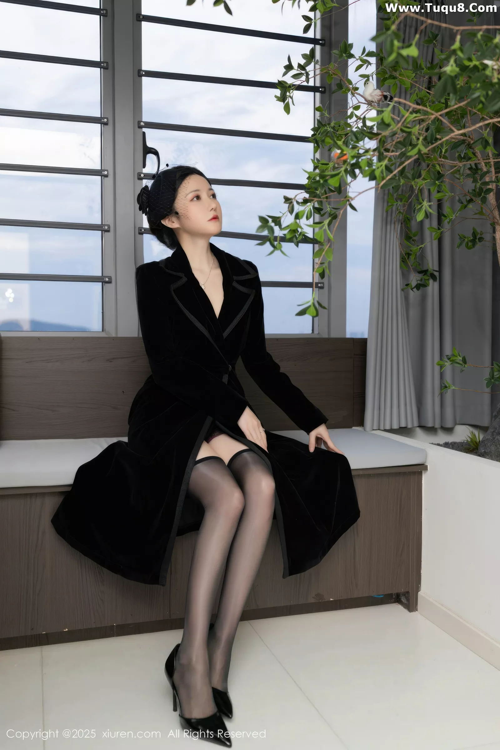 [[XiuRen秀人网]秀人网]No.10564_模特鱼子酱Fish性感黑色情趣内衣配黑丝吊袜秀曼妙身姿诱惑写真80P