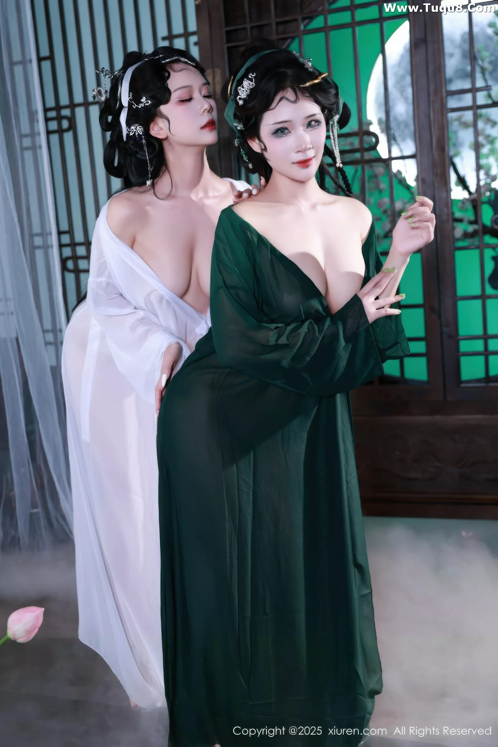 [[XiuRen秀人网]秀人网]No.10561_模特南乔古风场景青蛇装扮性感低胸服饰秀完美身材诱惑写真88P