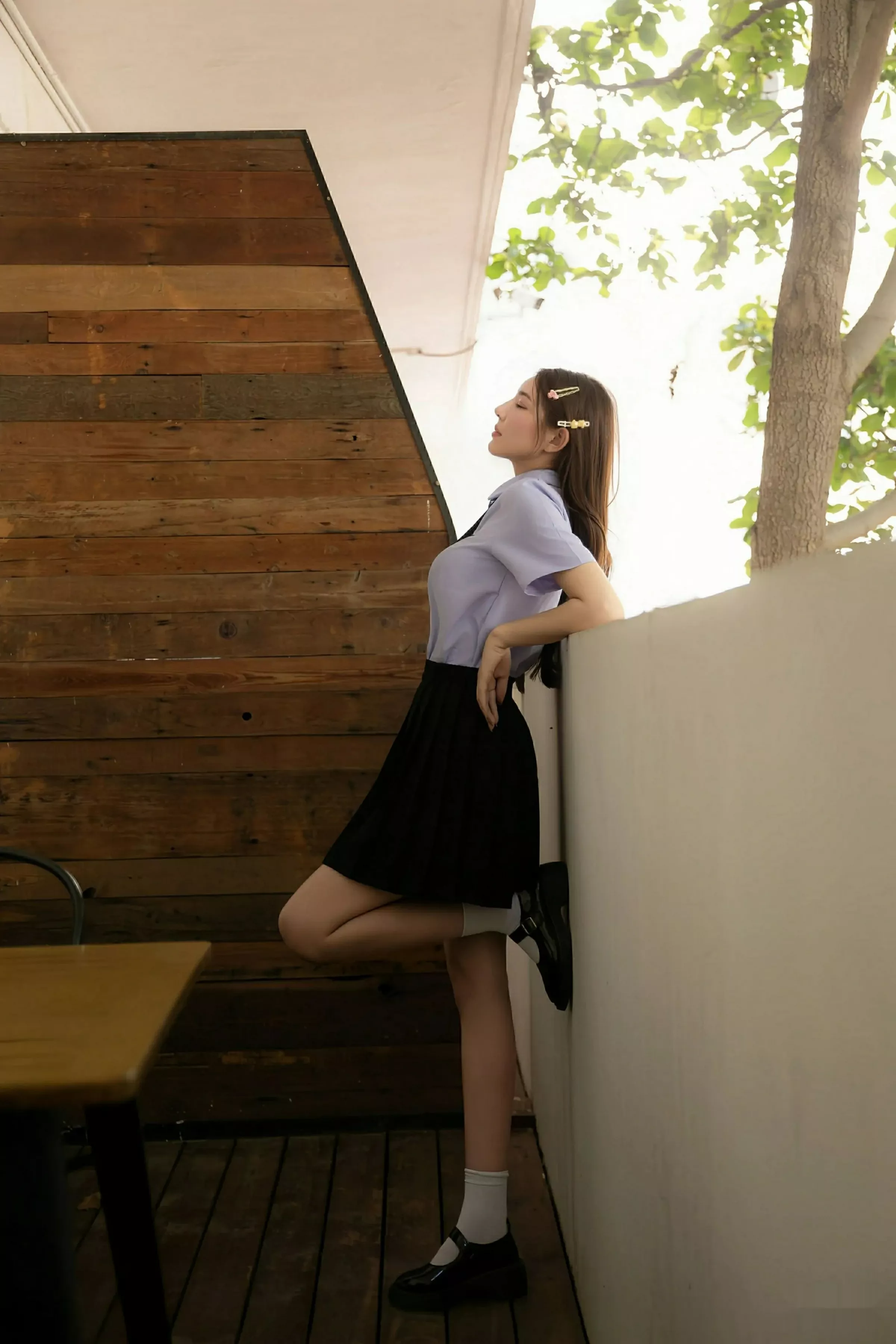 [[XiuRen秀人网]秀人网]No.10622_模特悦兮性感蓝色衬衣配黑色短裙露白色内衣秀完美身材诱惑写真80P