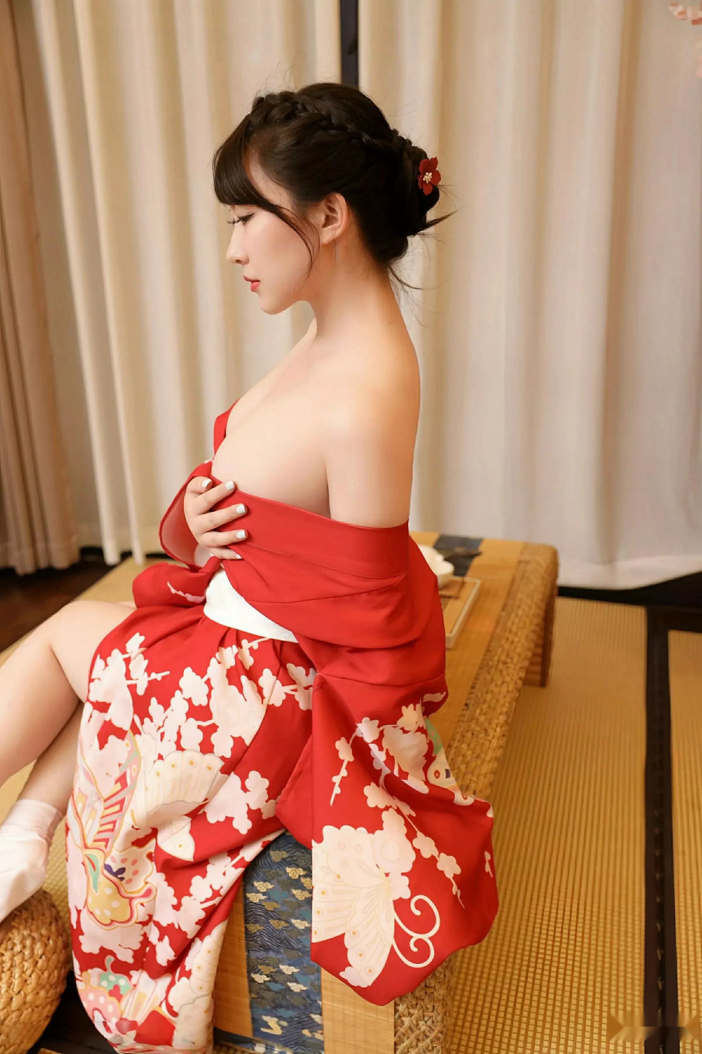 [[XiuRen秀人网]秀人网]No.10624_模特李沁恩lrene性感日系风红色服饰半脱秀丰腴身材惹火诱惑写真69P