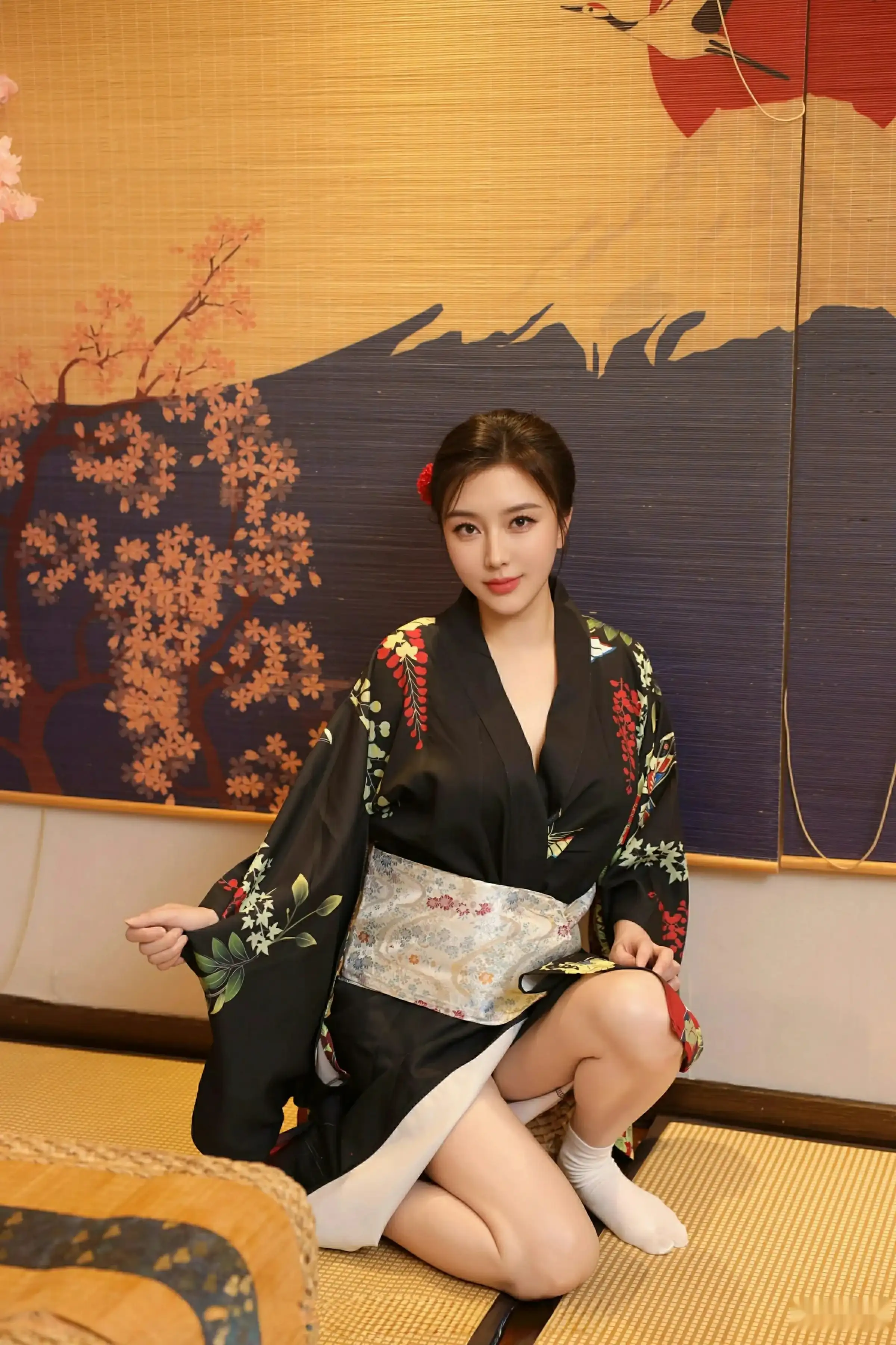 [[XiuRen秀人网]秀人网]No.10627_模特苏一诺性感日系黑色服饰露红色内衣秀曼妙身材迷人诱惑写真80P