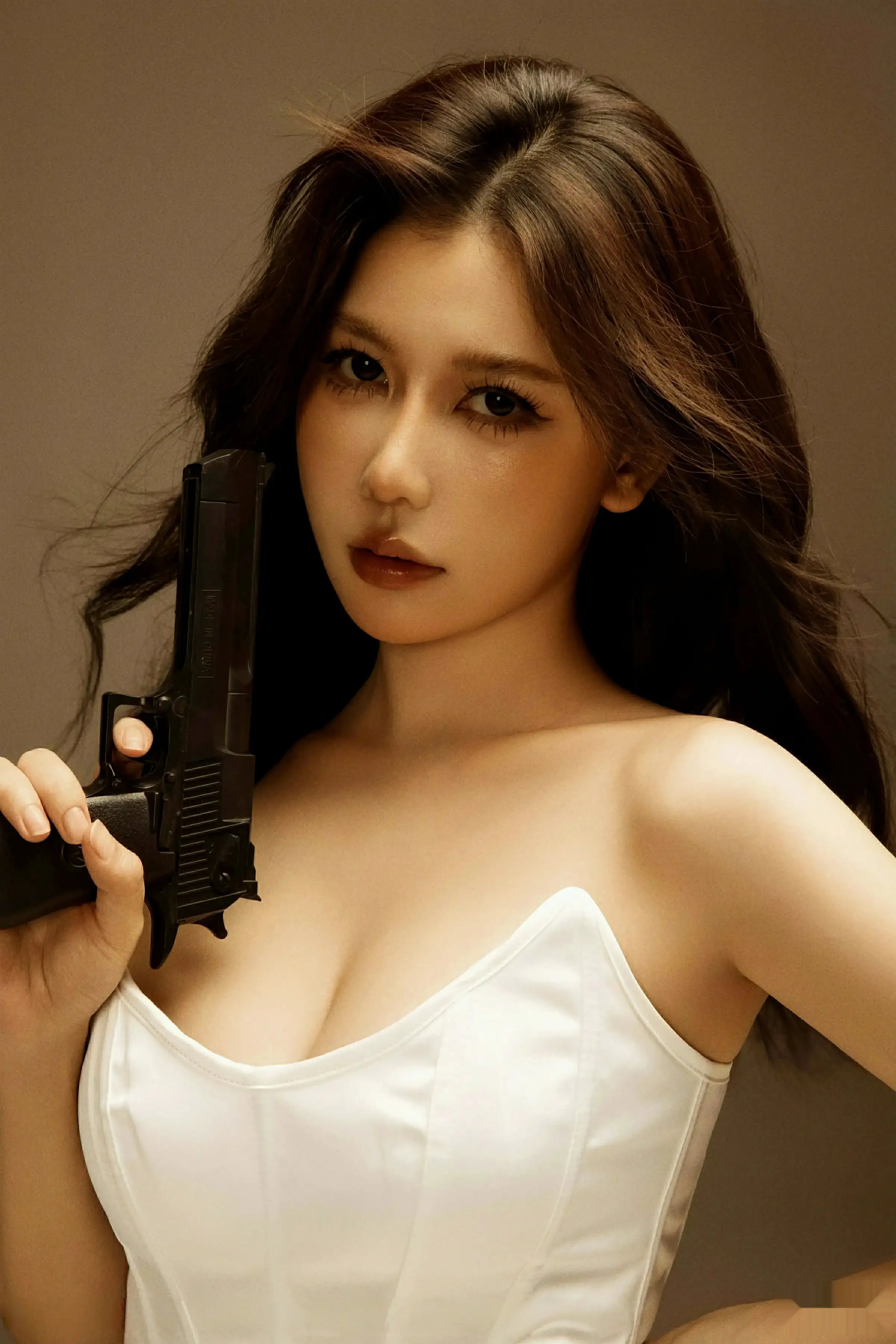 [[XiuRen秀人网]秀人网]No.10629_模特尹甜甜性感白色短裤露白色蕾丝内衣秀完美身材诱惑写真78P