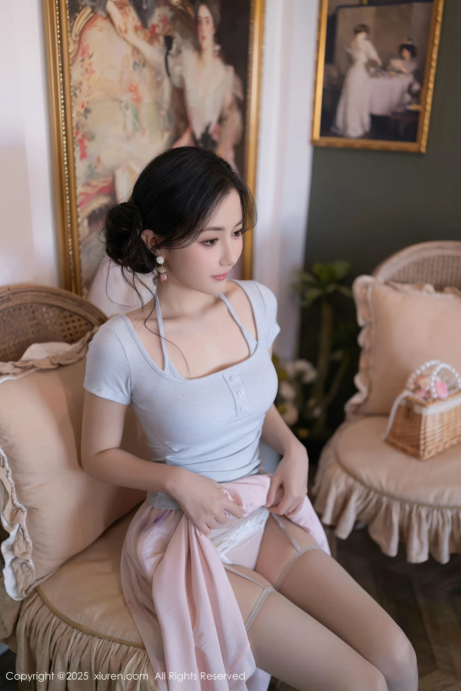 [[XiuRen秀人网]秀人网]No.10656_模特鱼子酱Fish性感粉色薄纱裙露开档肉丝秀曼妙身姿诱惑写真80P