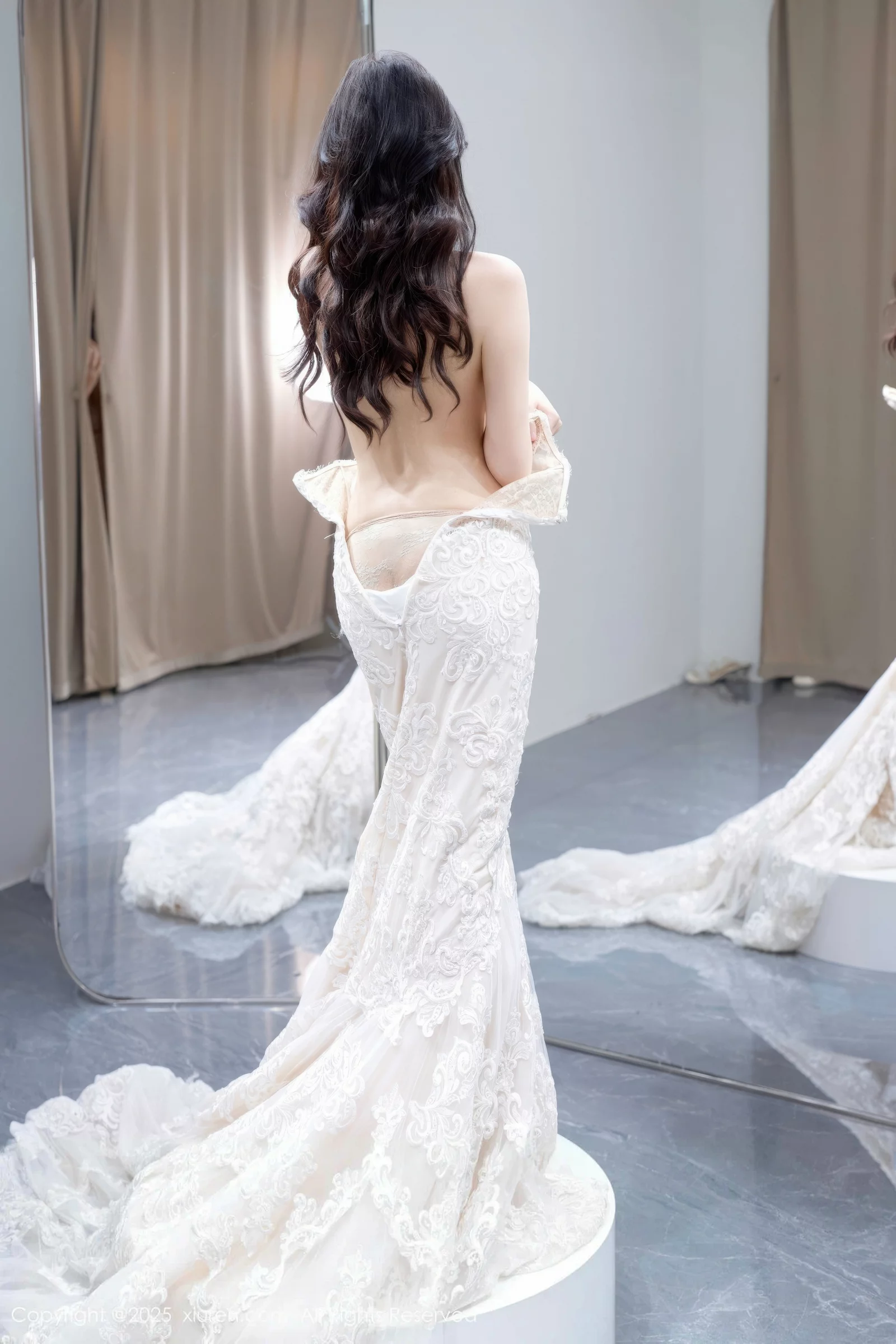 [[XiuRen秀人网]秀人网]No.10663_模特玥儿玥er私房性感白色婚纱礼裙秀完美身材迷人诱惑写真58P
