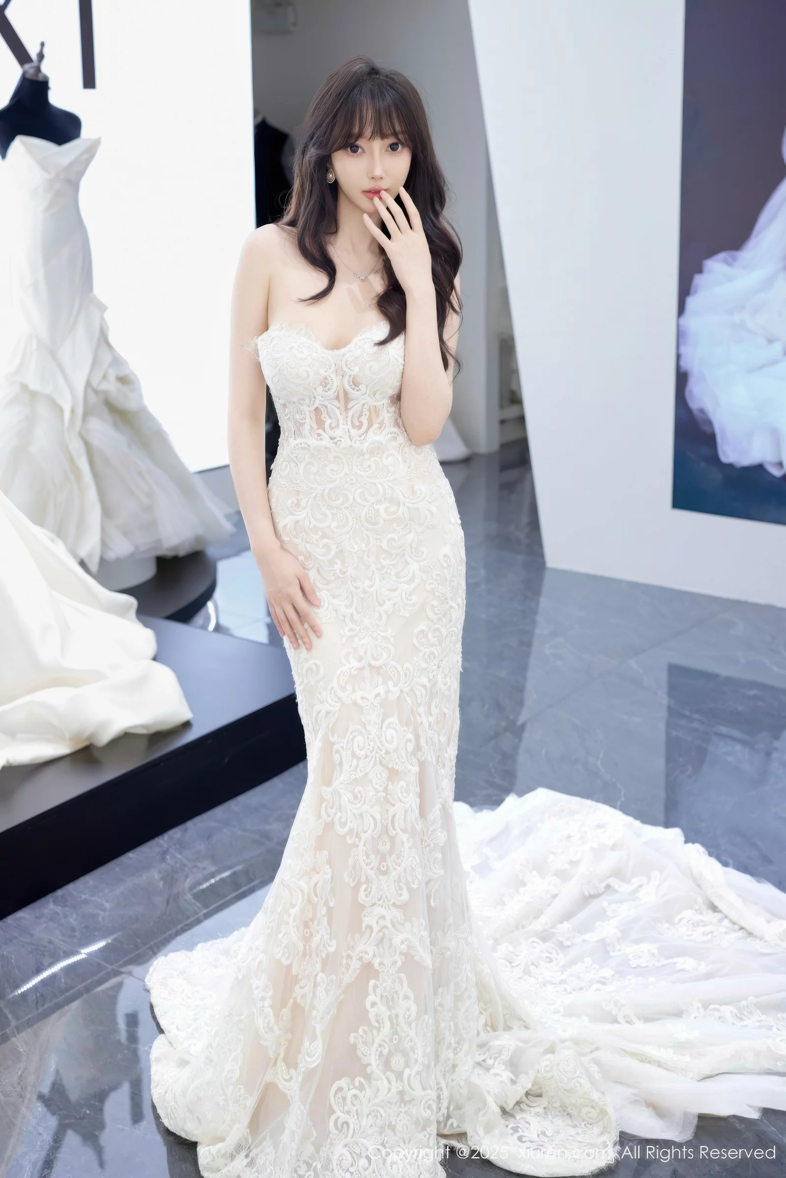 [[XiuRen秀人网]秀人网]No.10663_模特玥儿玥er私房性感白色婚纱礼裙秀完美身材迷人诱惑写真58P