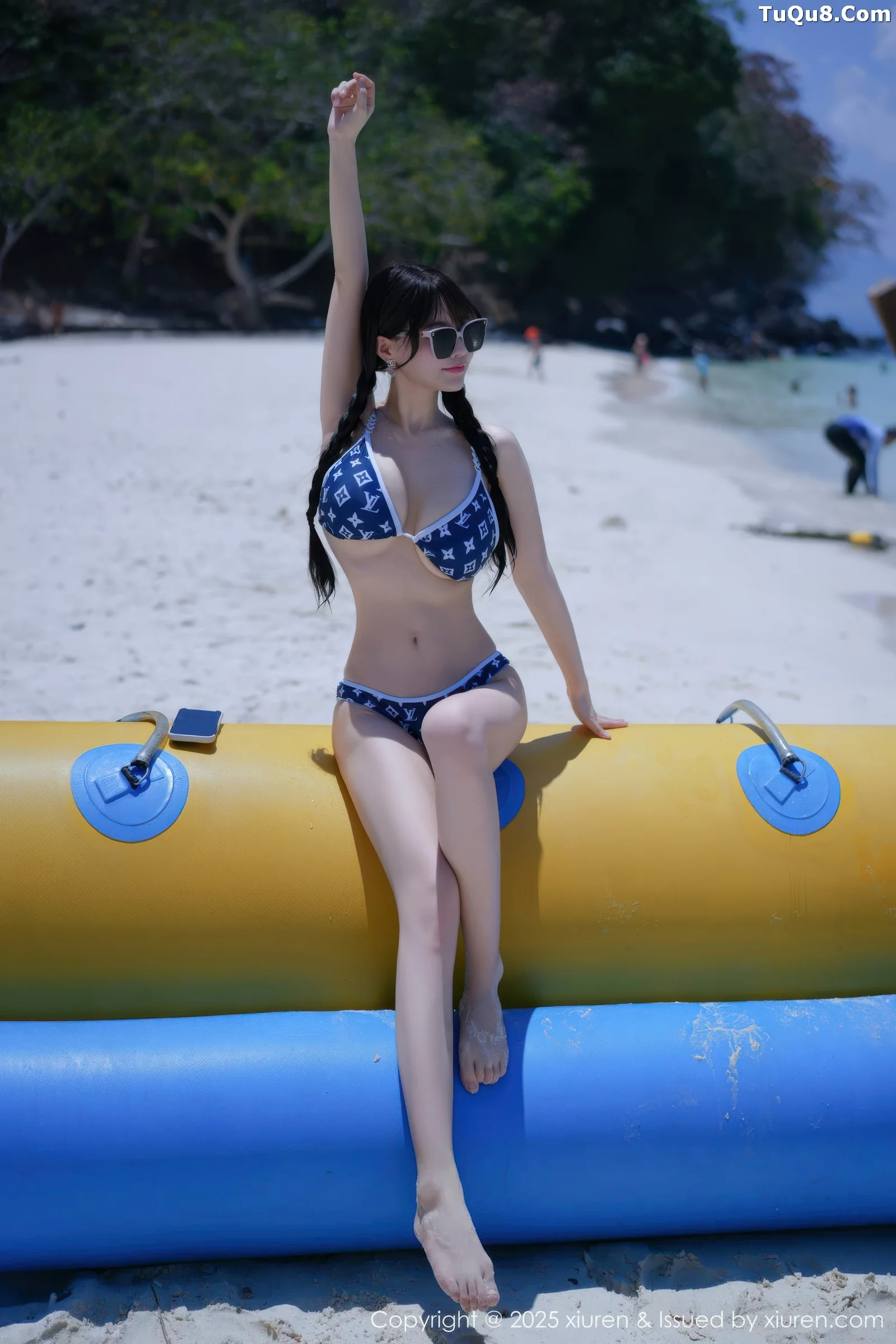 [[XiuRen秀人网]秀人网]No.10699_模特心上可Flora性感比基尼+黑色情趣薄纱秀丰满身材诱惑写真64P