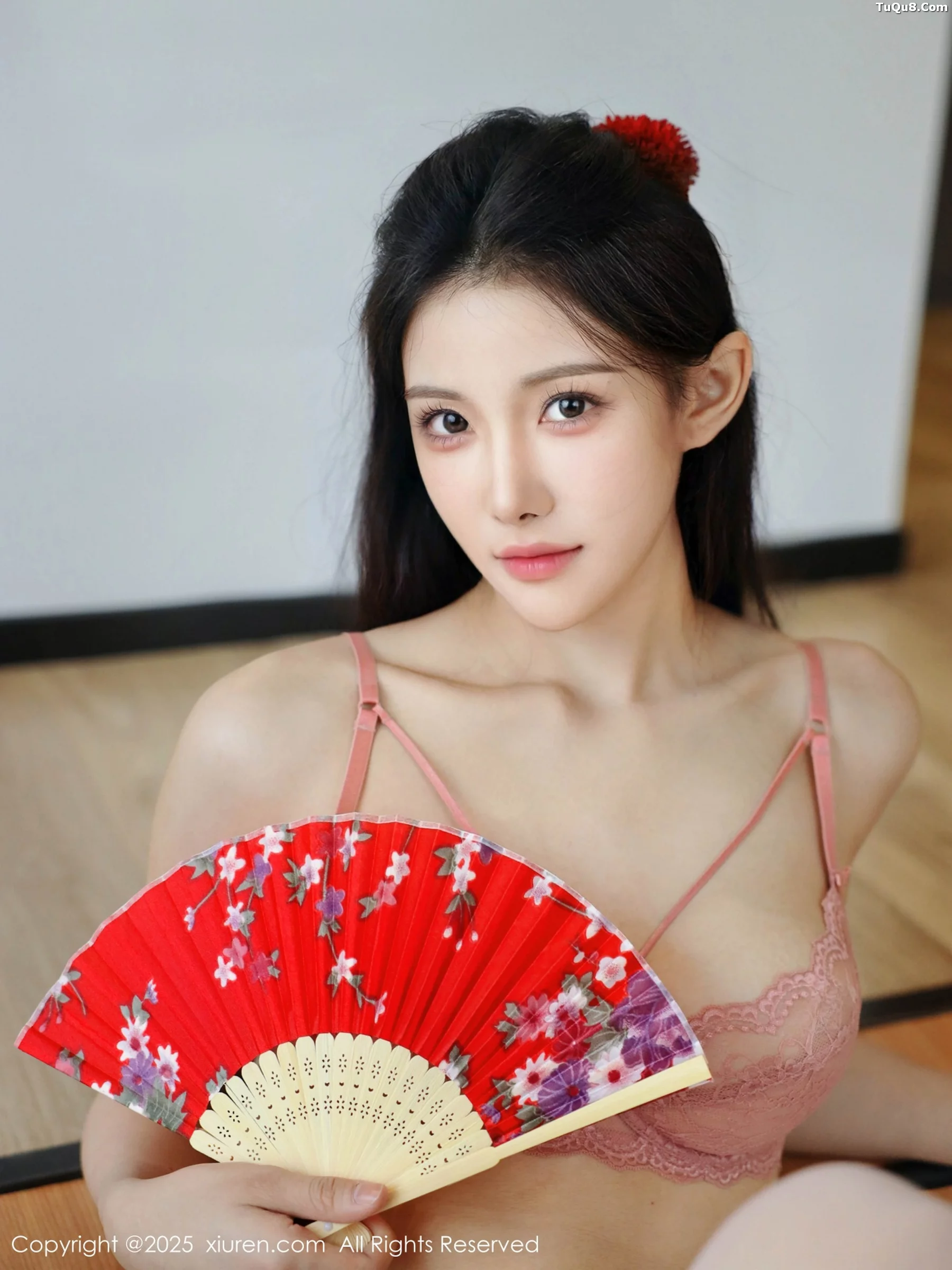 [[XiuRen秀人网]秀人网]No.10767_模特梨霜儿性感粉色蕾丝内衣配粉色丝袜秀丰腴身材迷人诱惑写真83P