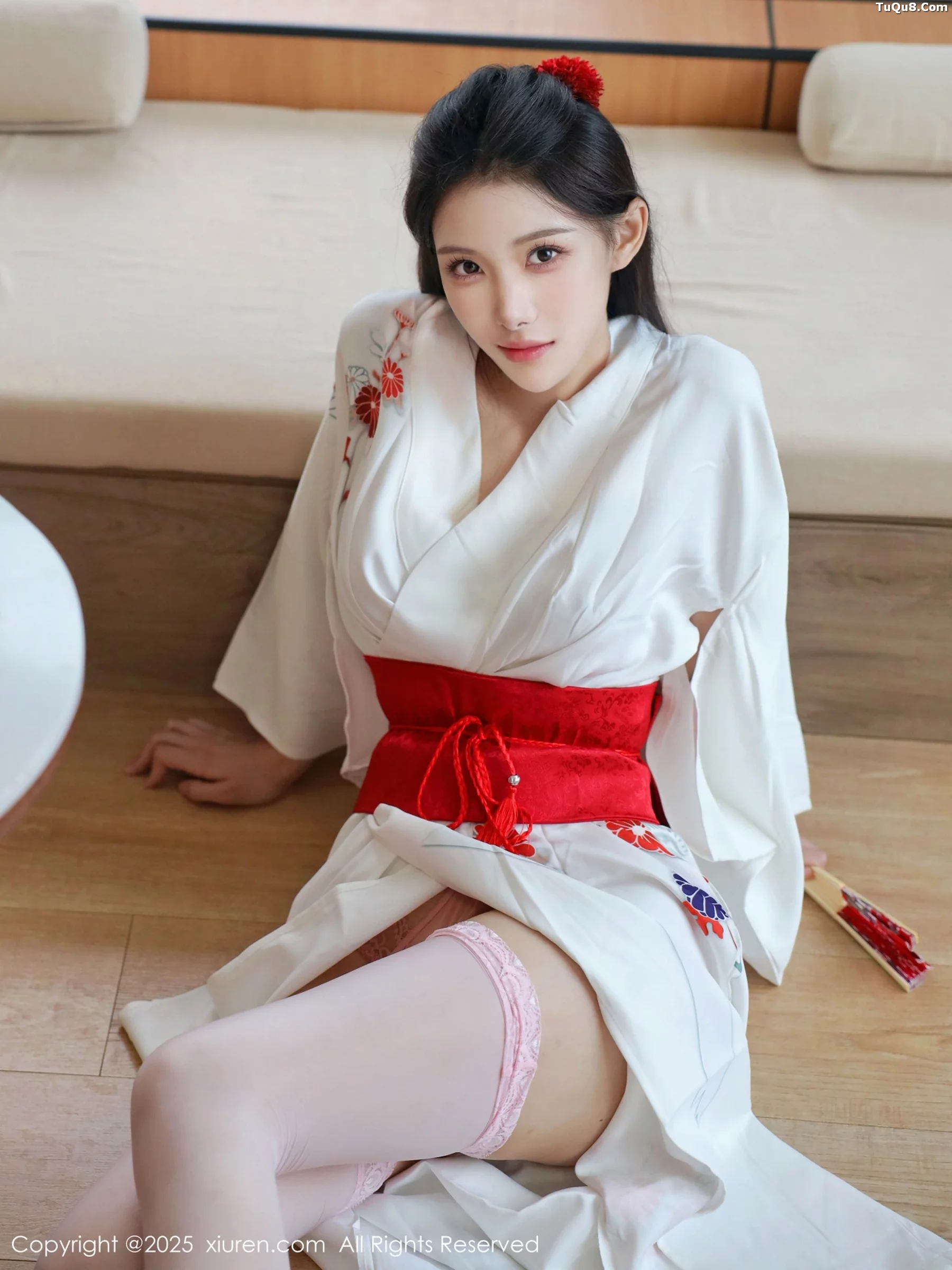 [[XiuRen秀人网]秀人网]No.10767_模特梨霜儿性感粉色蕾丝内衣配粉色丝袜秀丰腴身材迷人诱惑写真83P