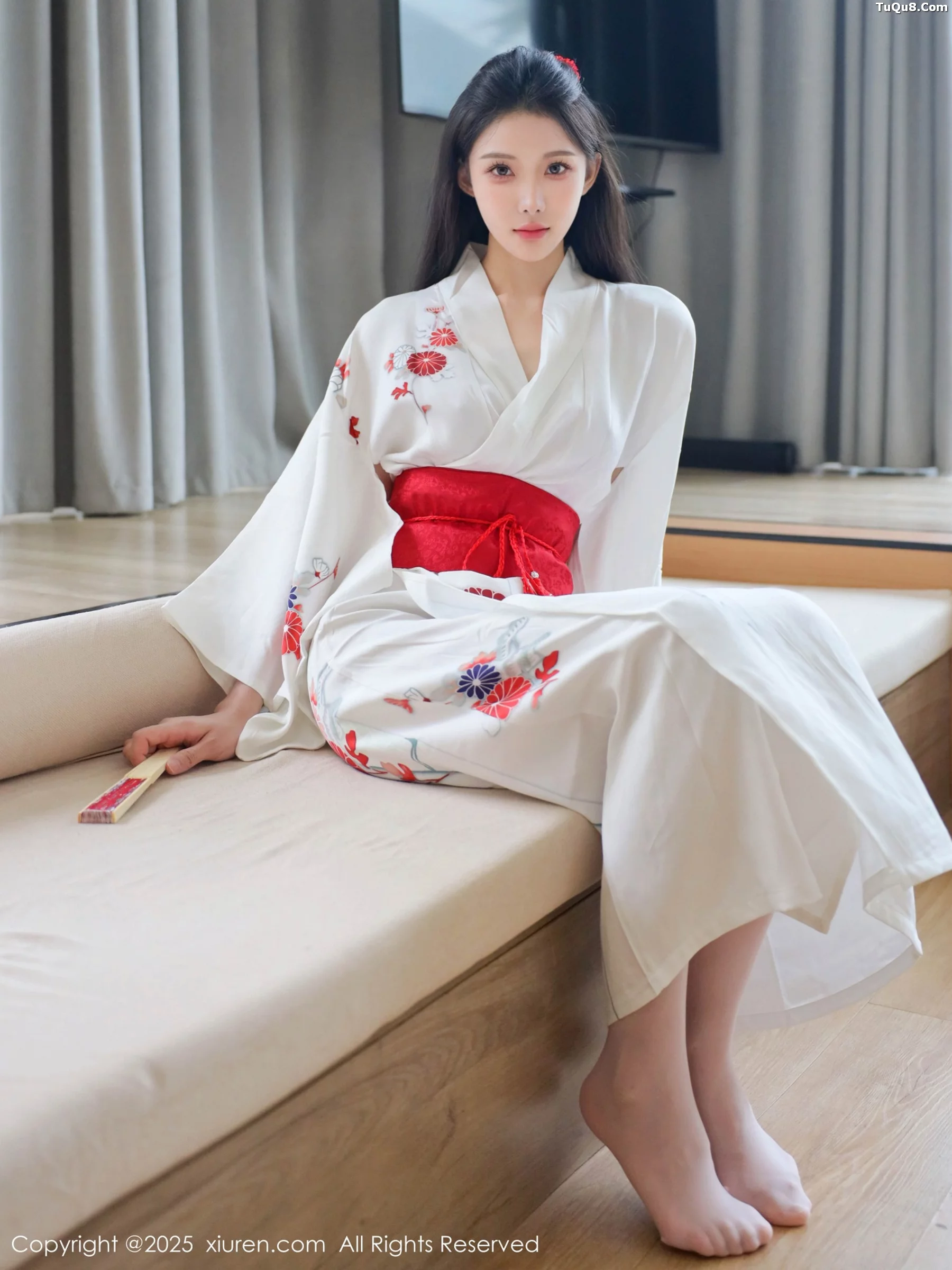 [[XiuRen秀人网]秀人网]No.10767_模特梨霜儿性感粉色蕾丝内衣配粉色丝袜秀丰腴身材迷人诱惑写真83P