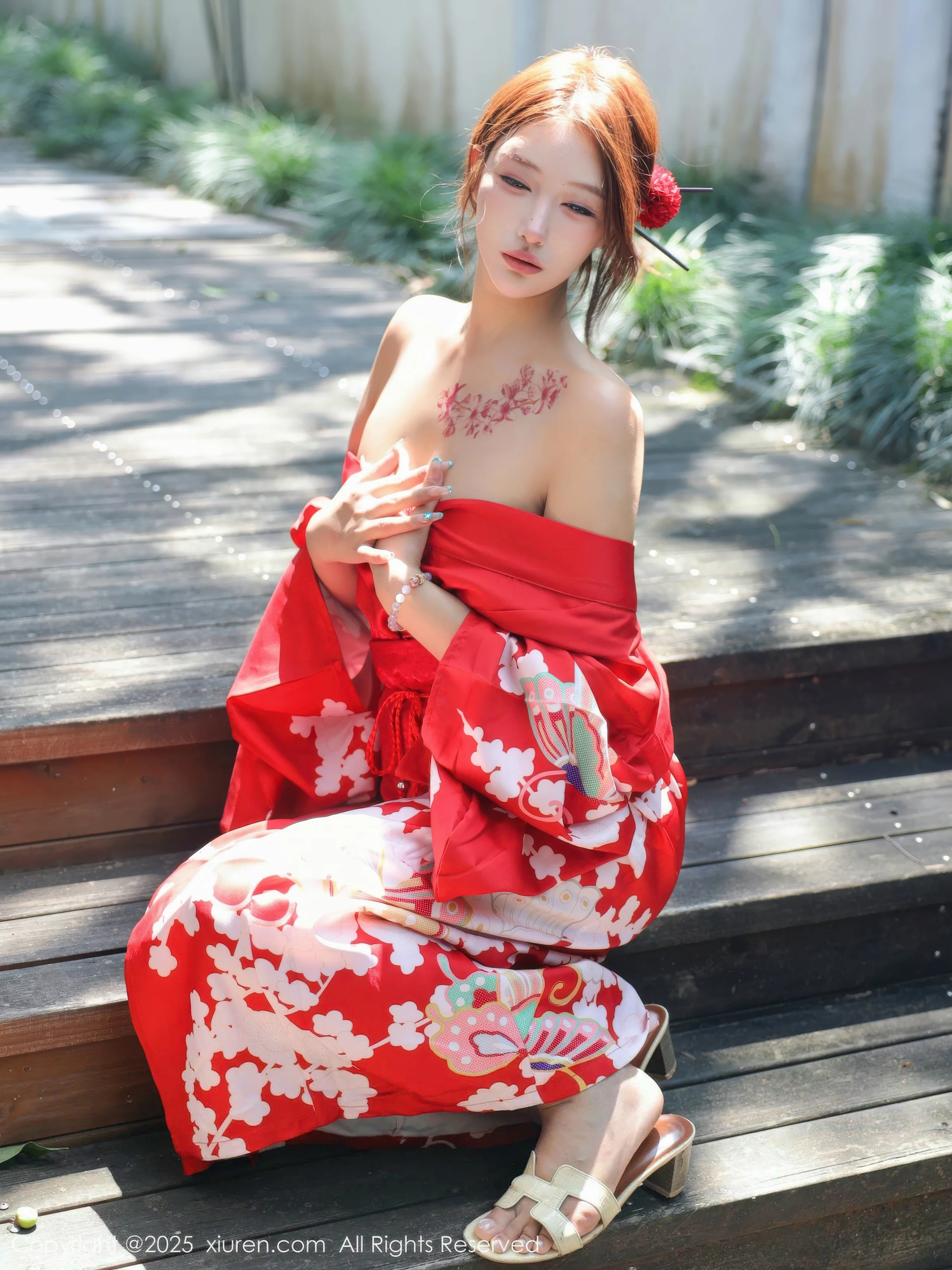 [[XiuRen秀人网]秀人网]No.10683_模特金允希Yuki户外性感红色和服半脱秀完美身材惹火诱惑写真80P