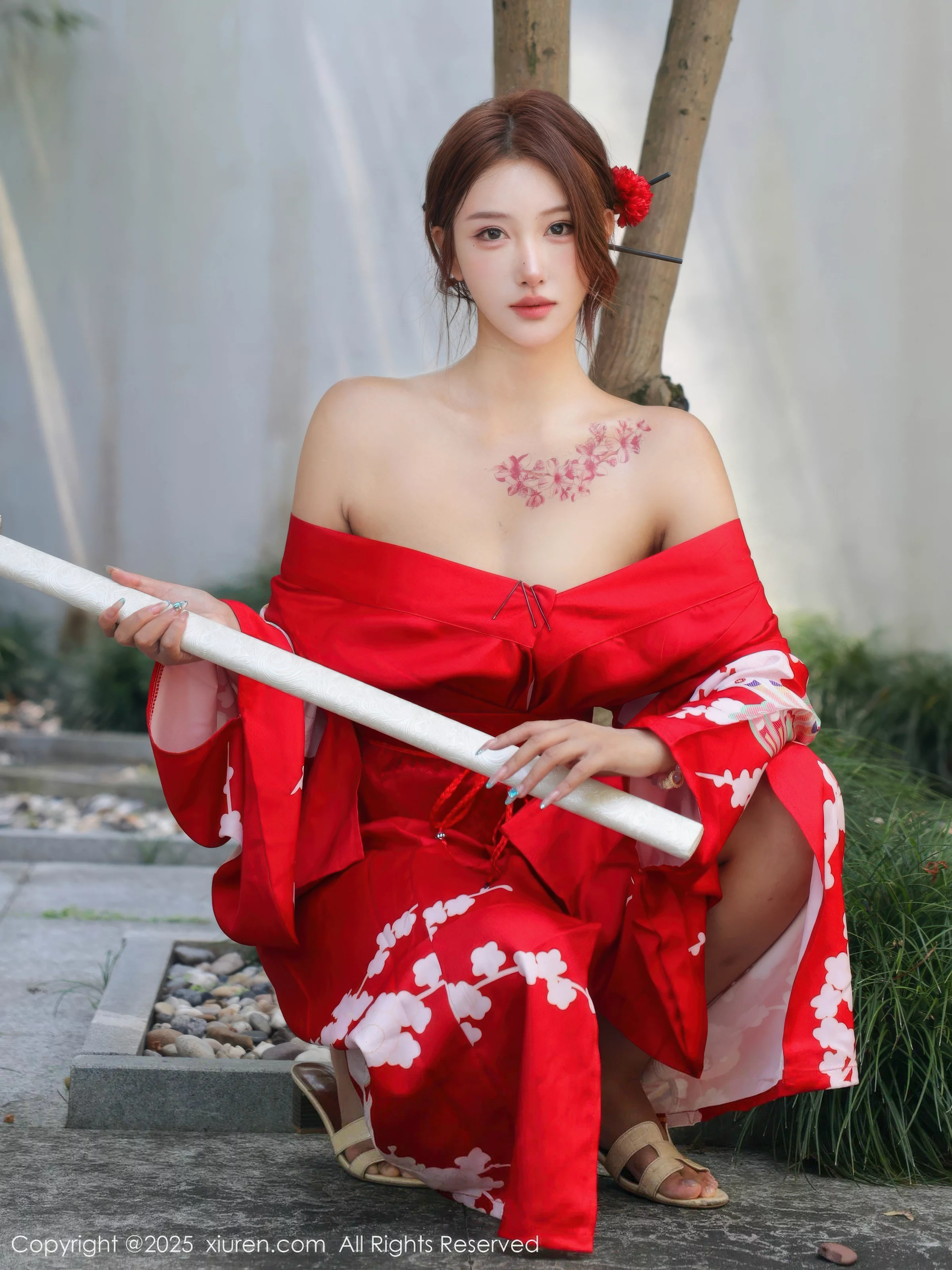 [[XiuRen秀人网]秀人网]No.10683_模特金允希Yuki户外性感红色和服半脱秀完美身材惹火诱惑写真80P