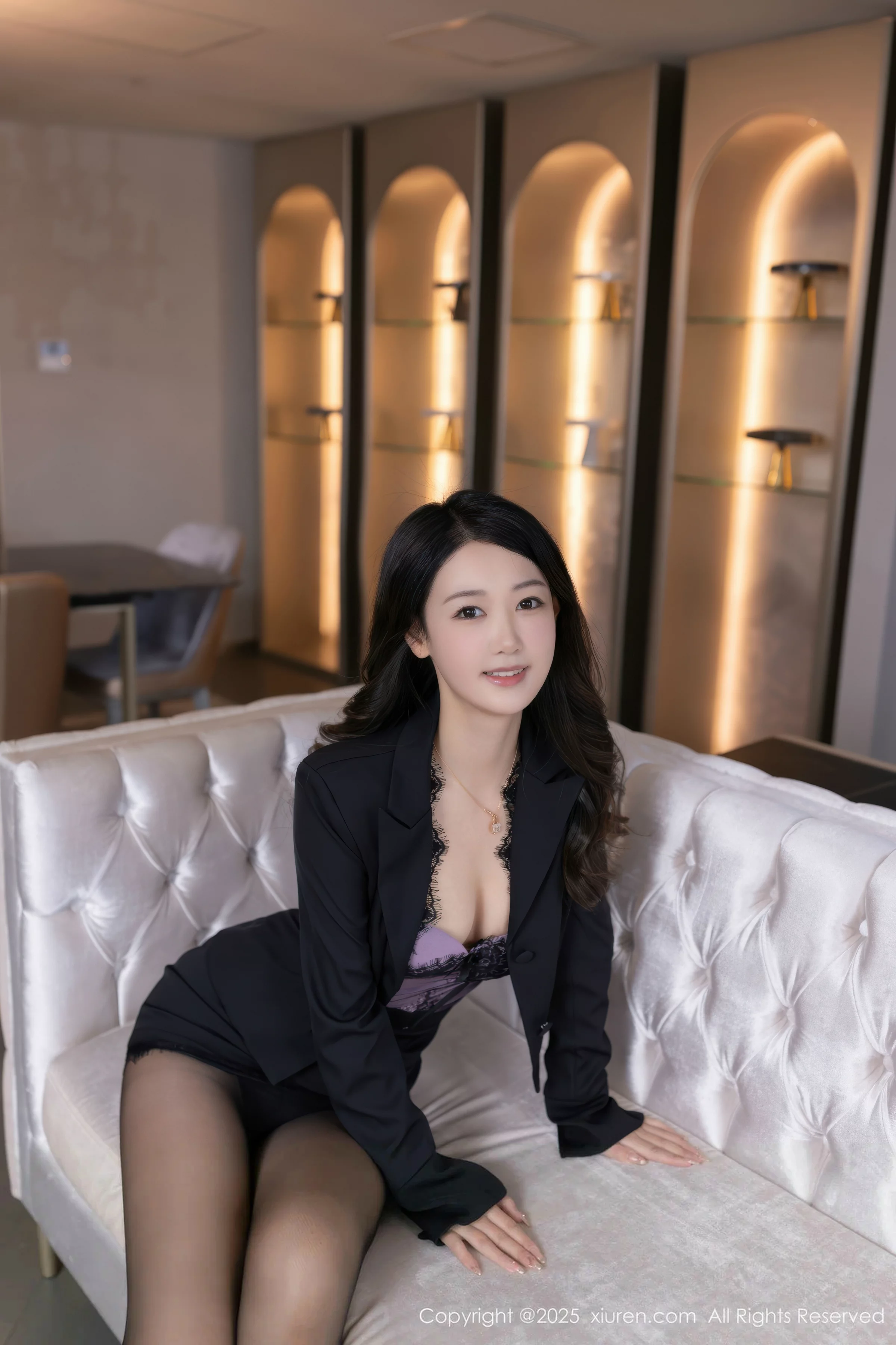 [[XiuRen秀人网]秀人网]No.10688_模特唐安琪性感黑色上衣配黑短裙露超薄黑丝秀曼妙身姿诱惑写真70P