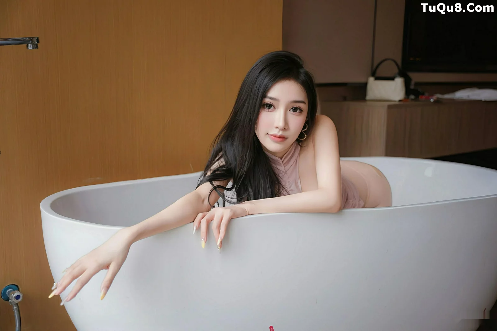 [[XiuRen秀人网]秀人网]No.10689_新人模特小阿娇Gill性感肉色薄纱连衣短裙秀完美身材迷人诱惑写真73P