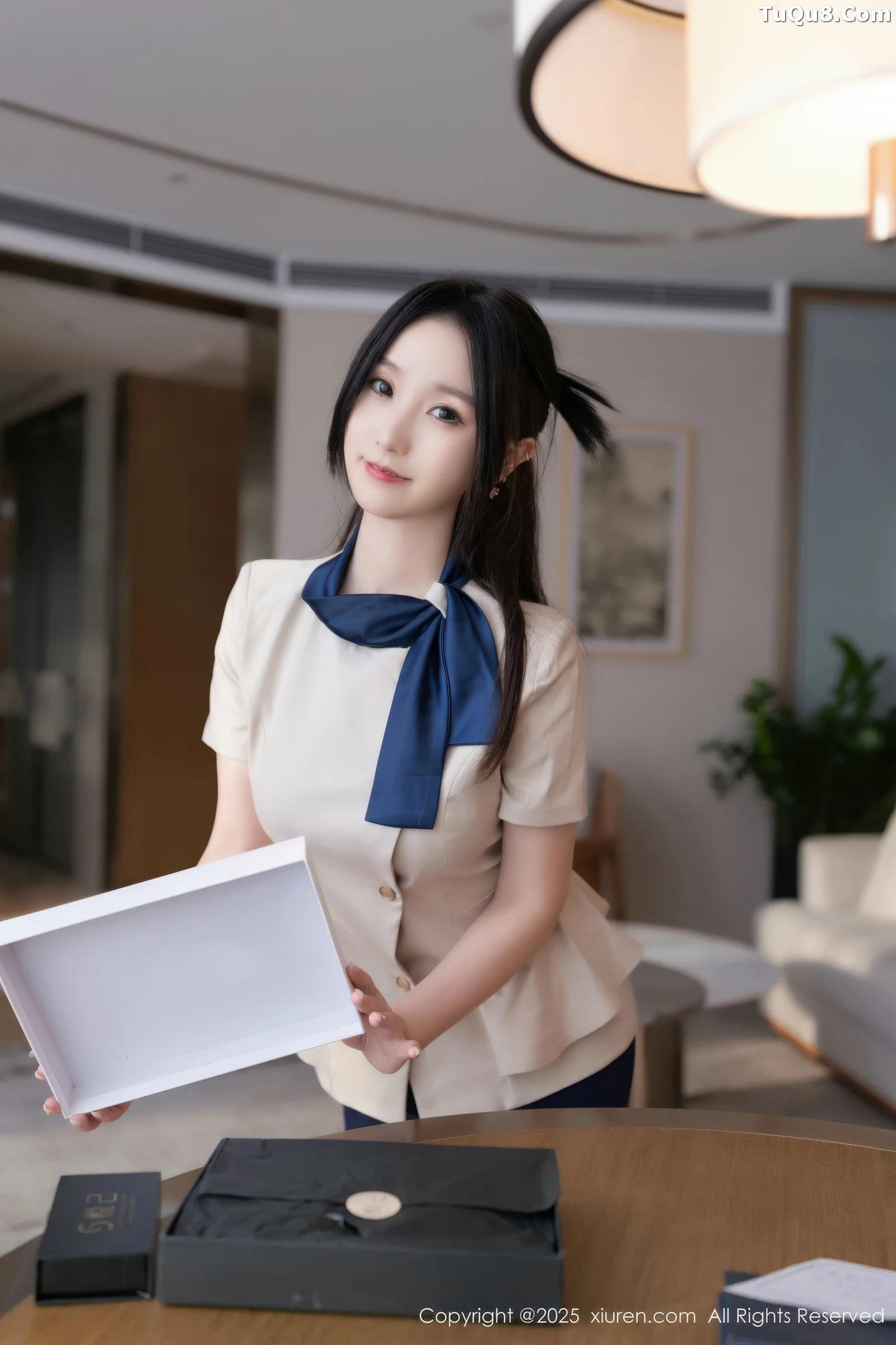 [[XiuRen秀人网]秀人网]No.10697_模特杏子Yada性感OL服饰配超薄肉丝秀曼妙身姿撩人诱惑写真83P