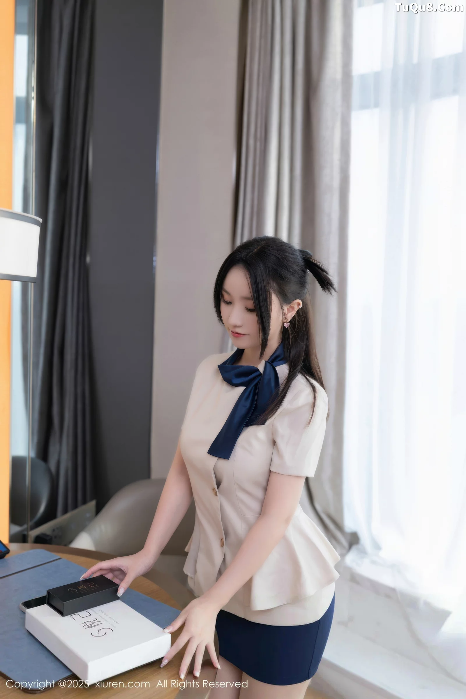 [[XiuRen秀人网]秀人网]No.10697_模特杏子Yada性感OL服饰配超薄肉丝秀曼妙身姿撩人诱惑写真83P