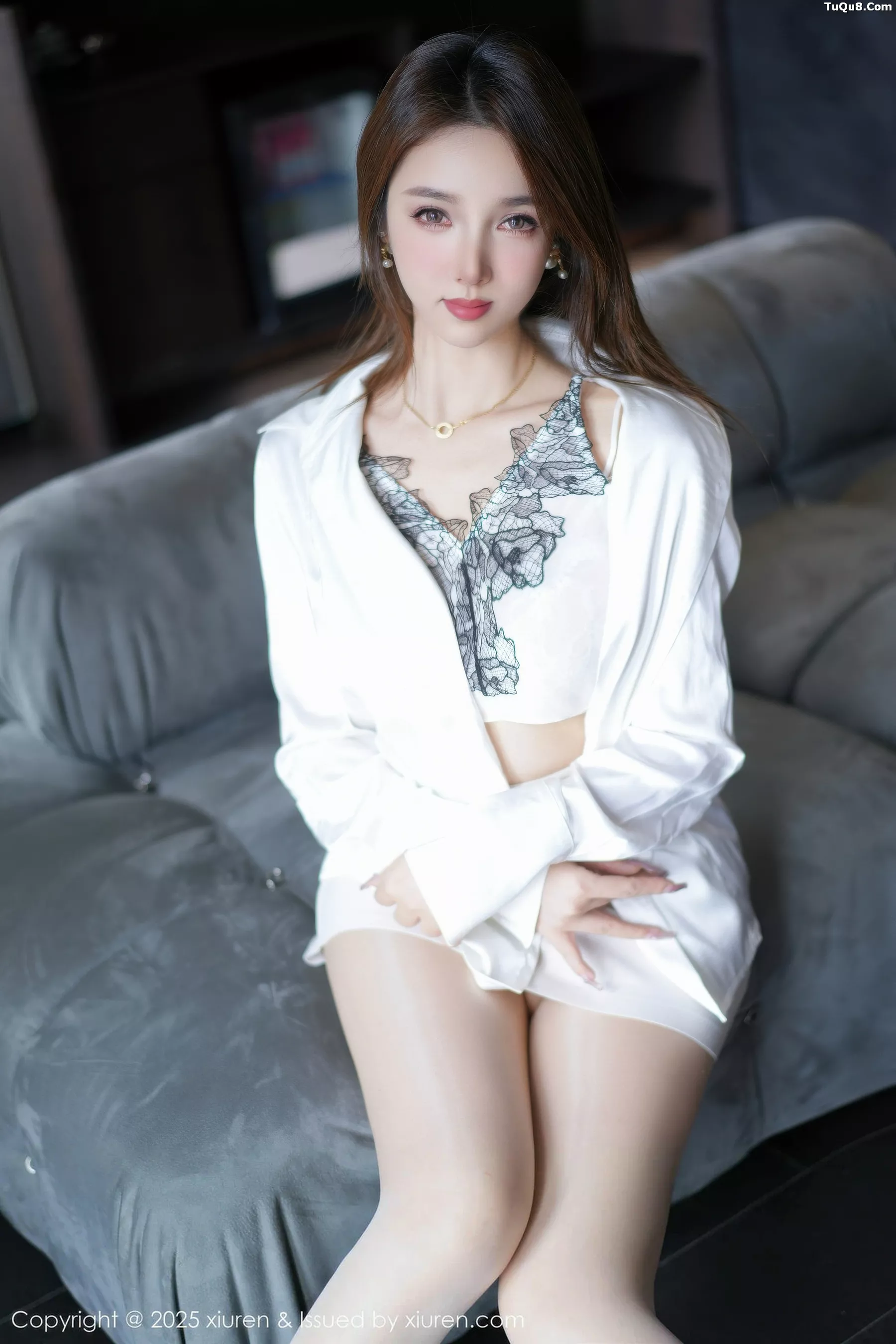 [[XiuRen秀人网]秀人网]No.10872_模特桃桃·夭夭twins白色蕾丝内衣配超薄肉丝秀曼妙身姿诱惑写真60P