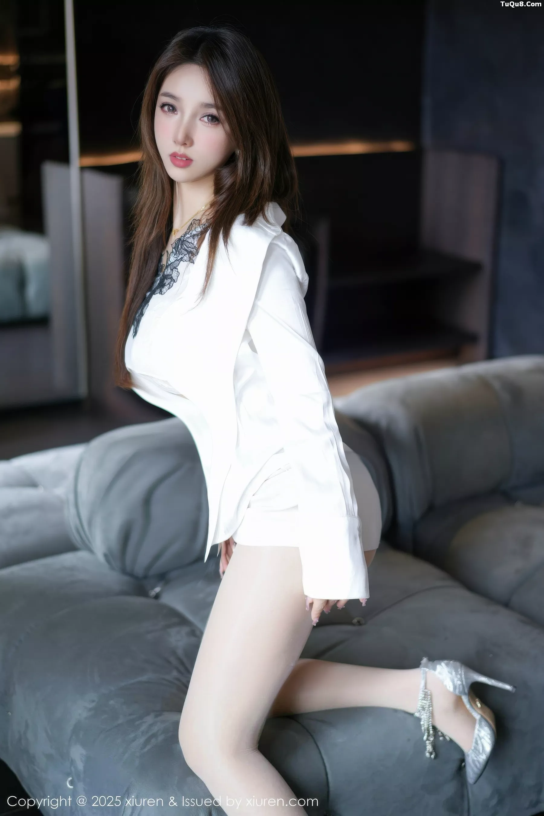 [[XiuRen秀人网]秀人网]No.10872_模特桃桃·夭夭twins白色蕾丝内衣配超薄肉丝秀曼妙身姿诱惑写真60P