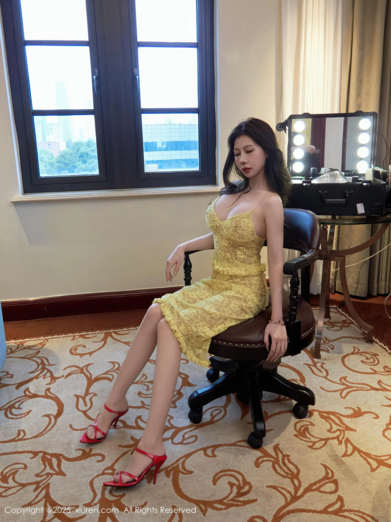 [[XiuRen秀人网]秀人网]No.10879_模特尹甜甜sunny性感淡黄蕾丝裙配超薄肉色秀完美身材诱惑写真82P