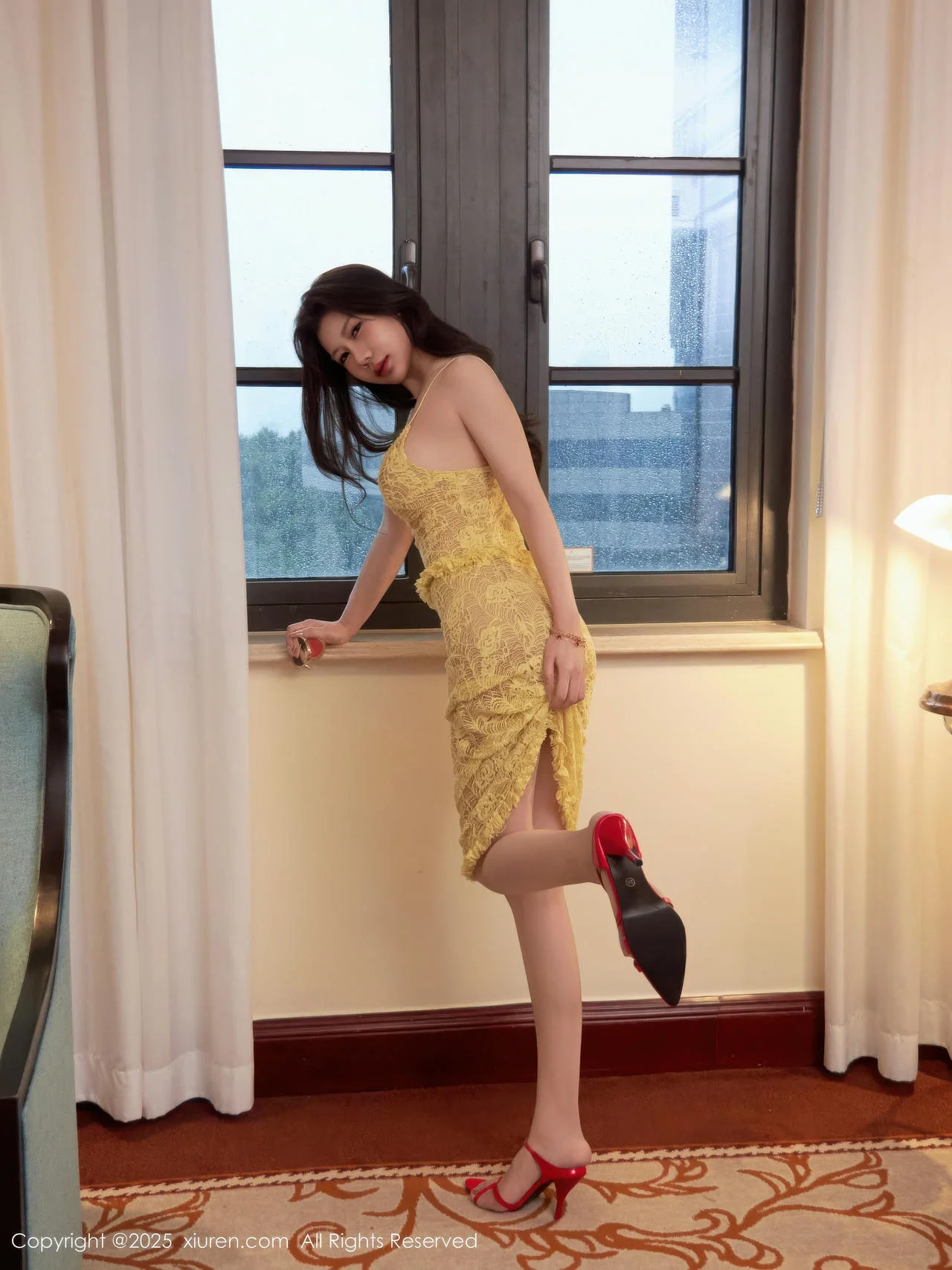 [[XiuRen秀人网]秀人网]No.10879_模特尹甜甜sunny性感淡黄蕾丝裙配超薄肉色秀完美身材诱惑写真82P