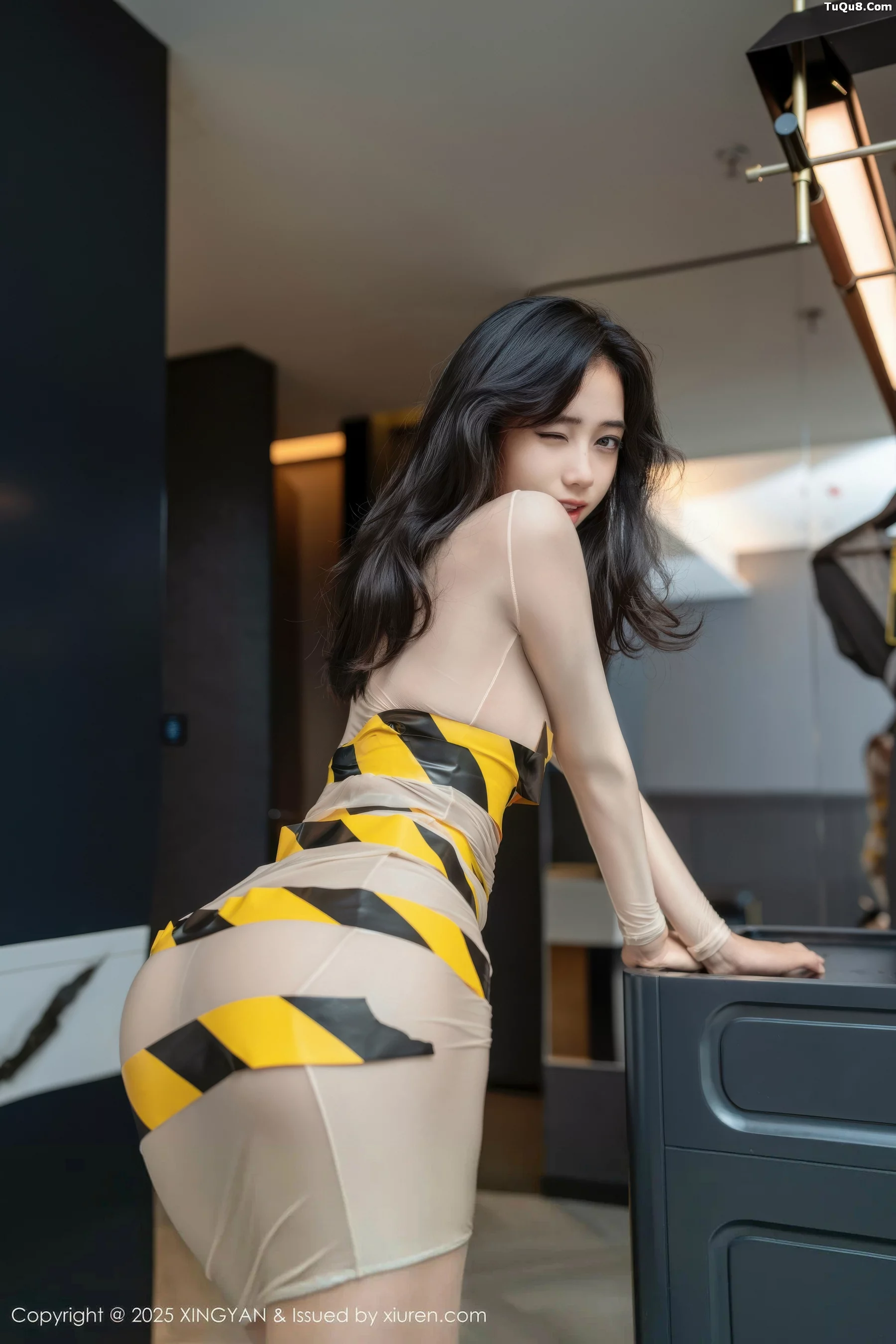 [XINGYAN星颜社]VOL.421_模特时安安性感肉色连衣短裙配超薄肉丝秀柔美身姿诱惑写真71P