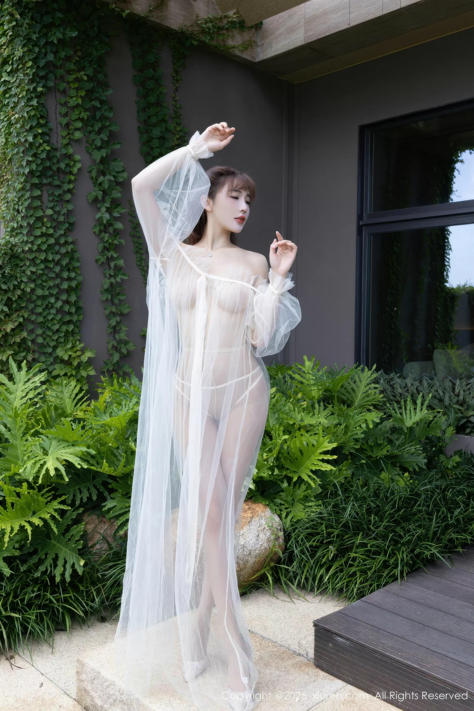 [[XiuRen秀人网]秀人网]No.10903_模特陆萱萱性感轻透白色薄纱配超薄肉丝秀柔美身姿惹火诱惑写真70P