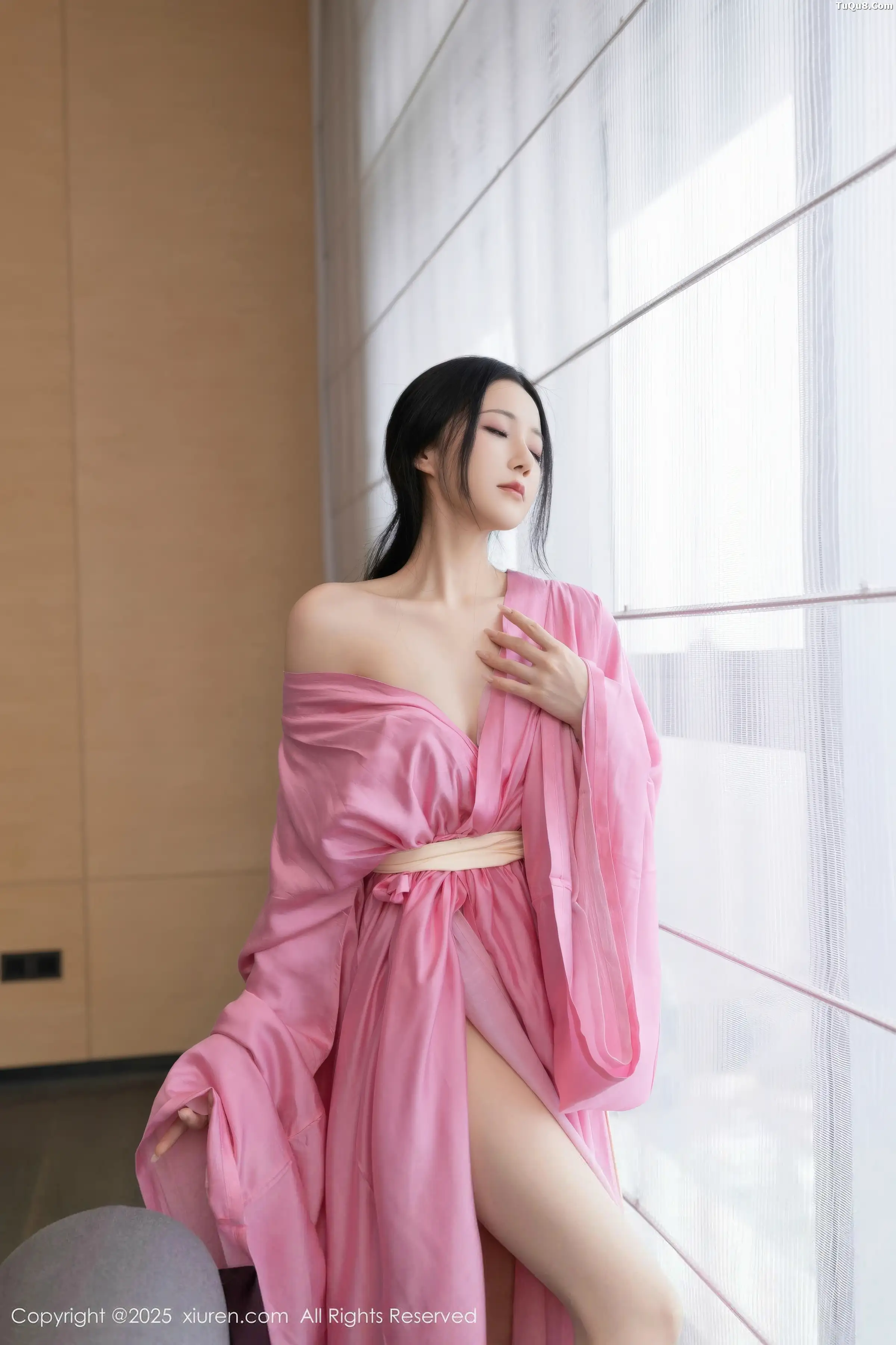 [[XiuRen秀人网]秀人网]No.11049_模特鱼子酱Fish性感粉色月影纱配超薄肉丝秀曼妙身姿诱惑写真82P