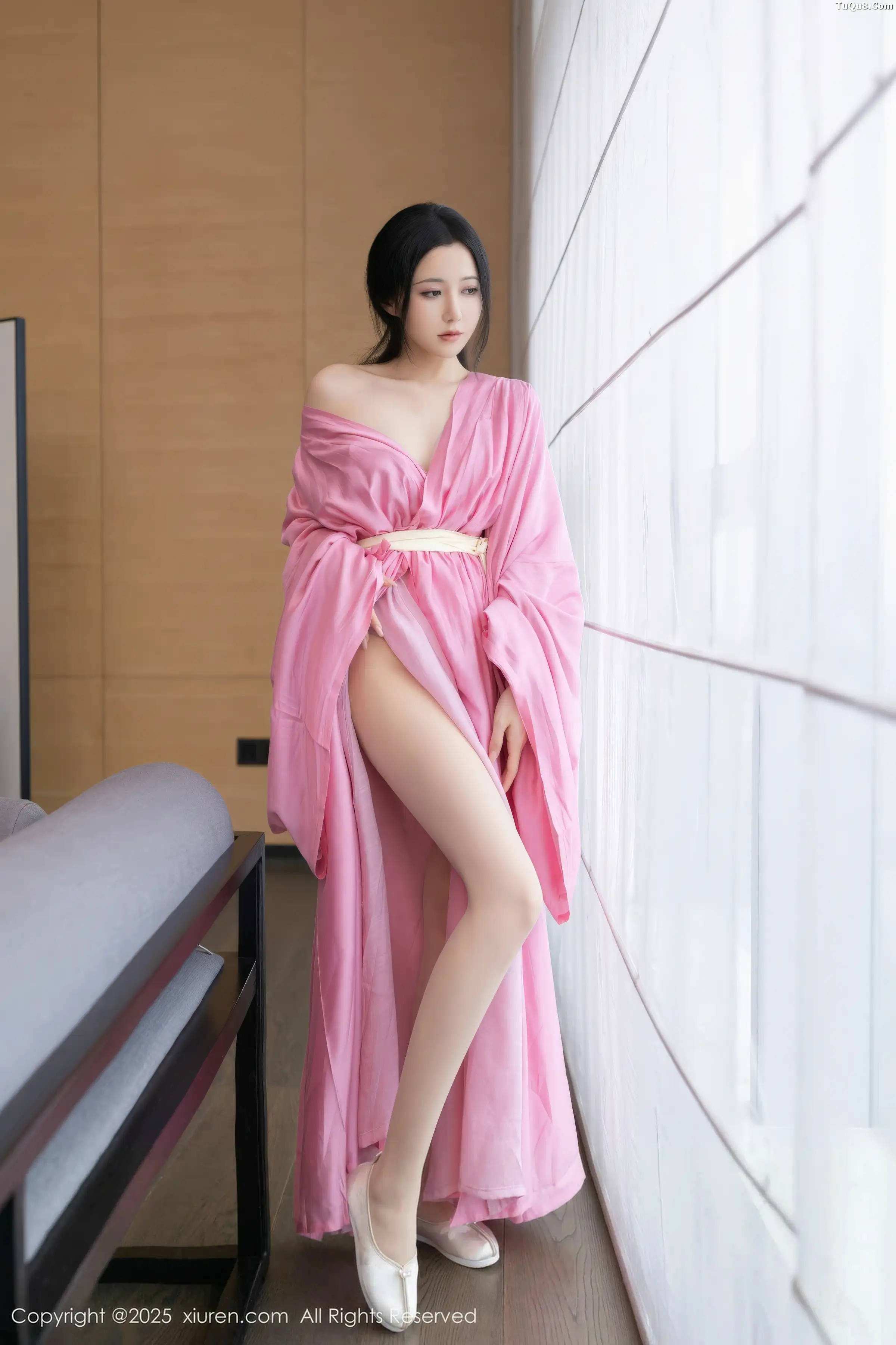 [[XiuRen秀人网]秀人网]No.11049_模特鱼子酱Fish性感粉色月影纱配超薄肉丝秀曼妙身姿诱惑写真82P